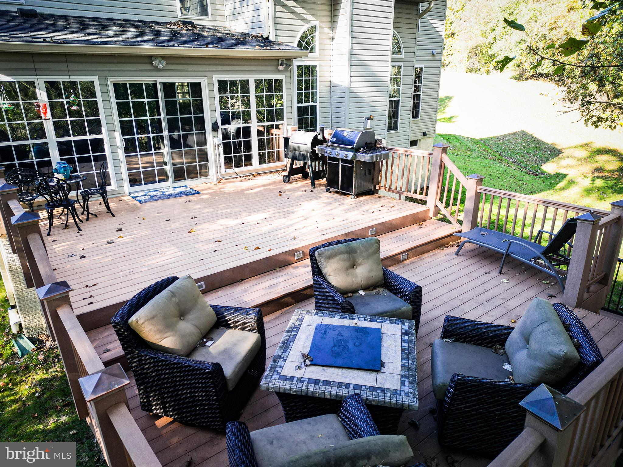 HOLLIFIELD ESTATES - Residential