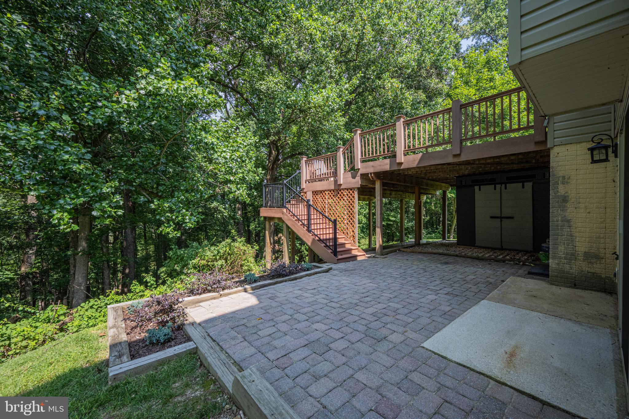 HOLLIFIELD ESTATES - Residential