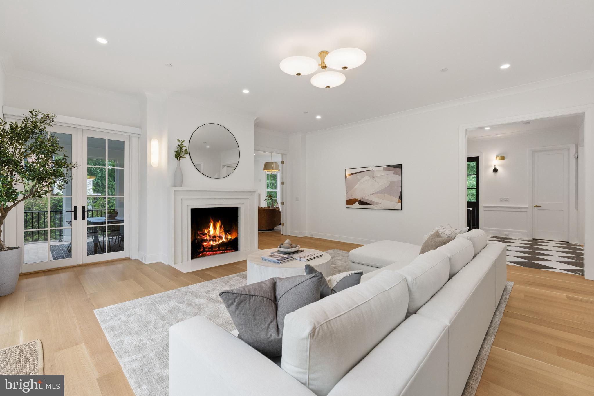 SPRING VALLEY - Residential
