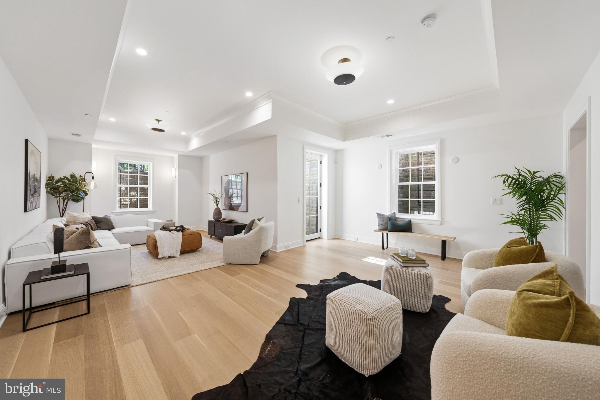 SPRING VALLEY - Residential