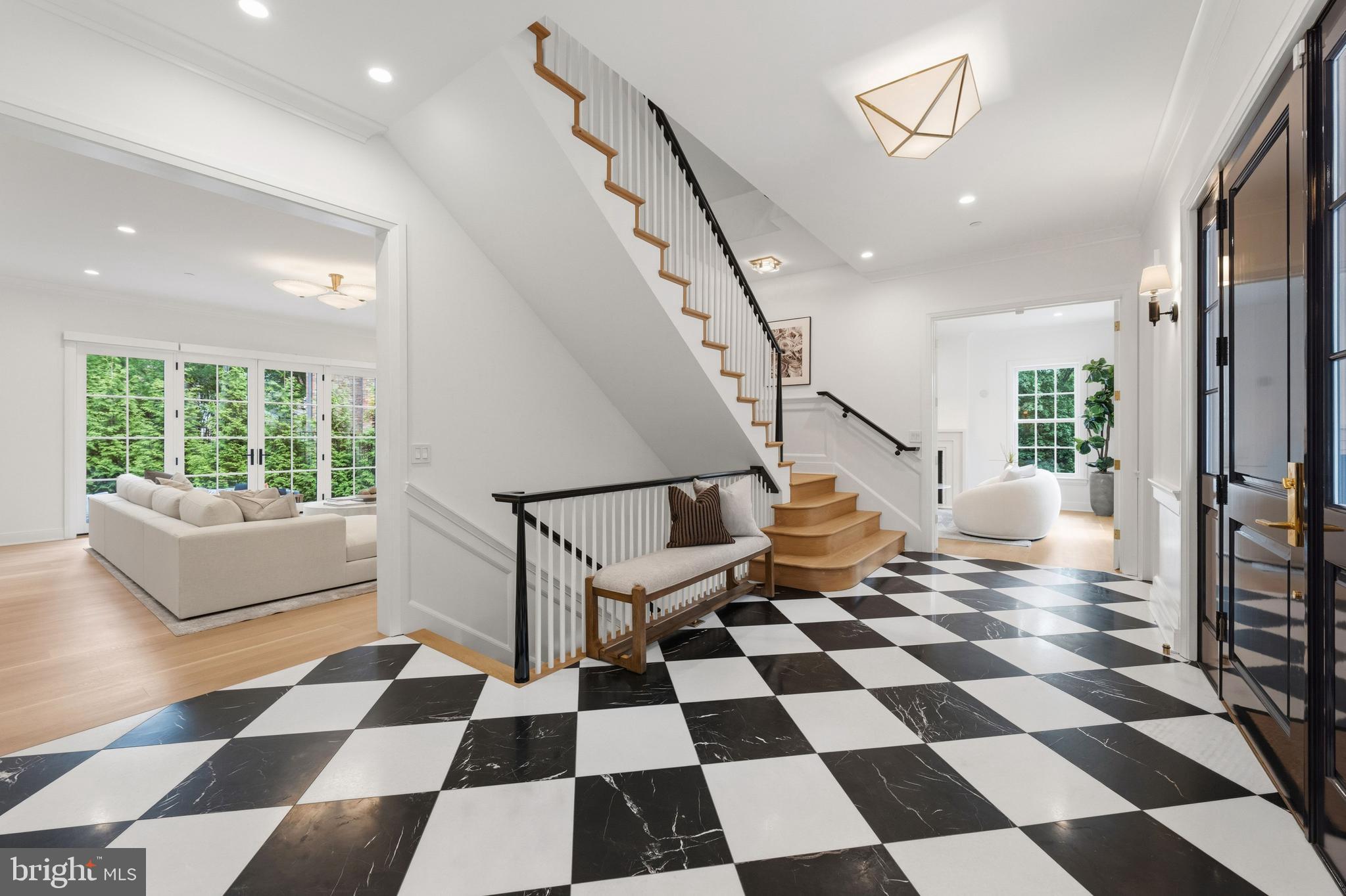 SPRING VALLEY - Residential