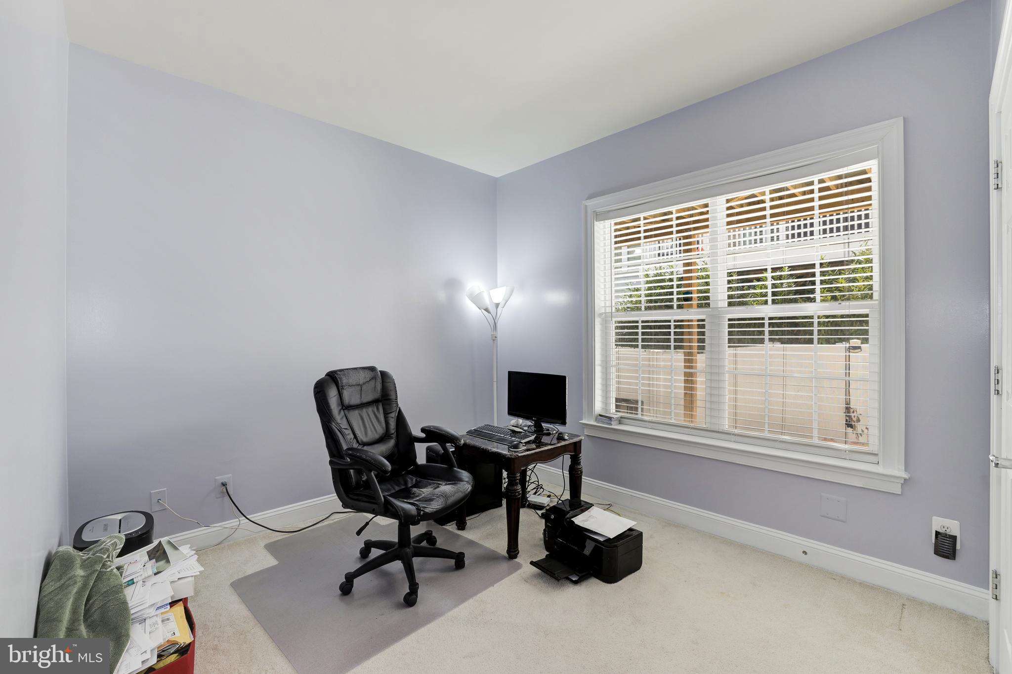 EAST GATE - Residential Lease