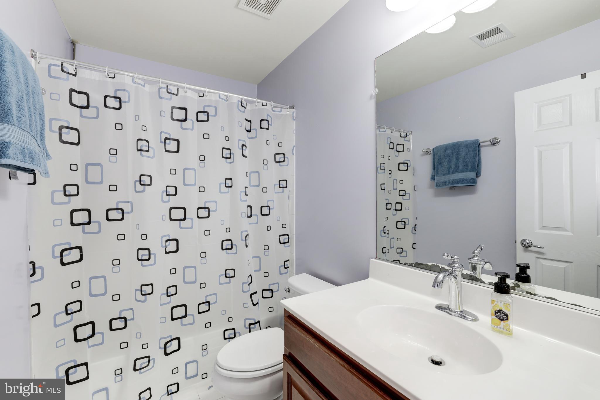 EAST GATE - Residential Lease