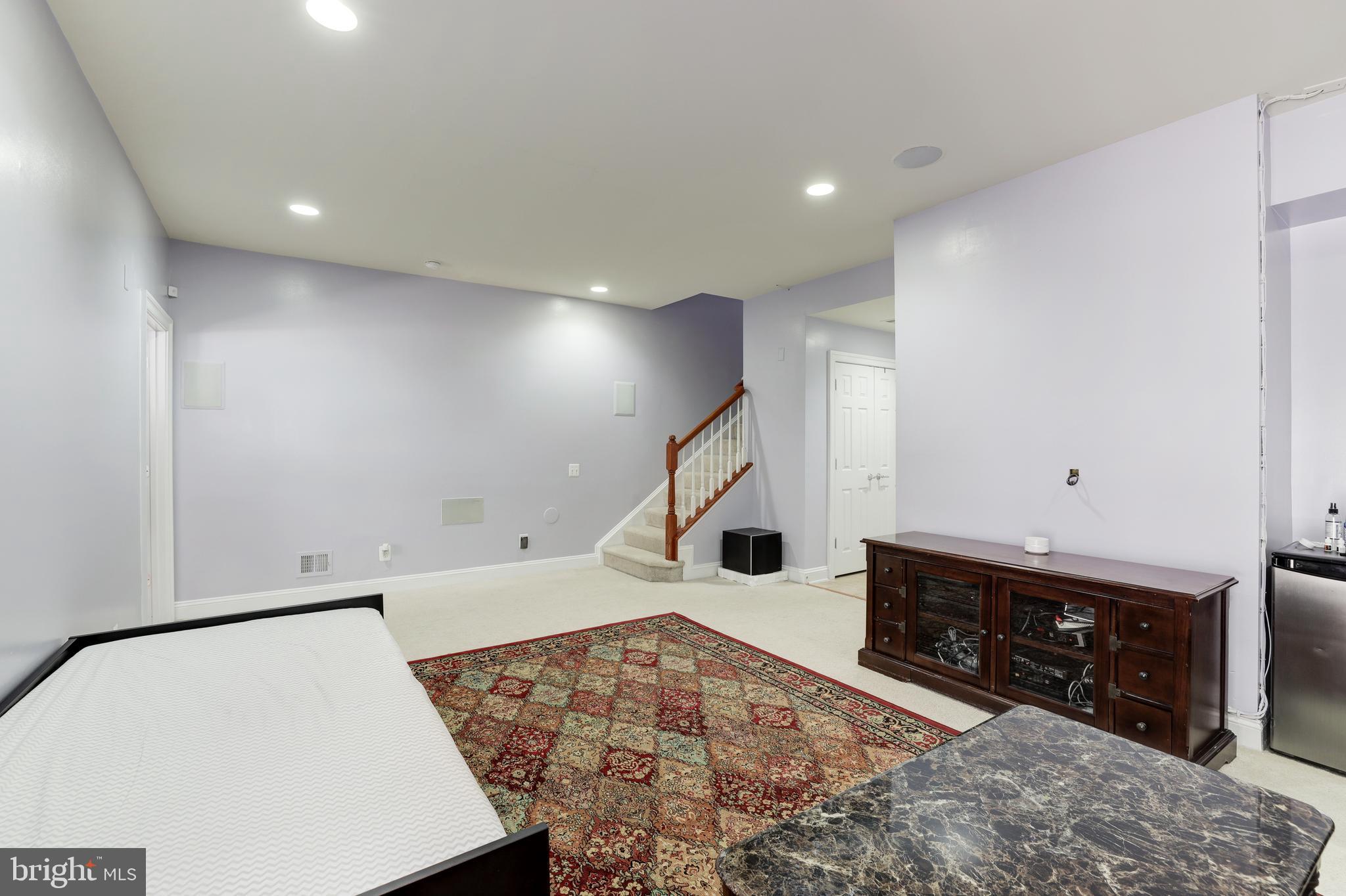 EAST GATE - Residential Lease