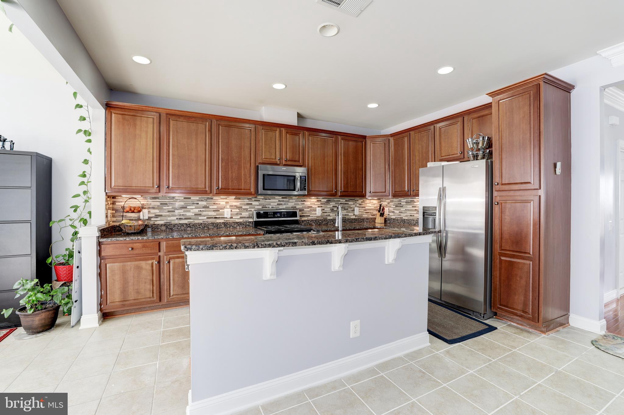 EAST GATE - Residential Lease