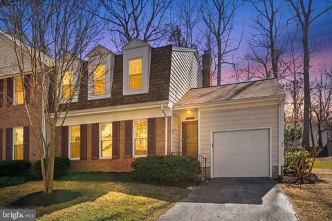5907 WOOD SORRELS COURT BURKE VA 22015