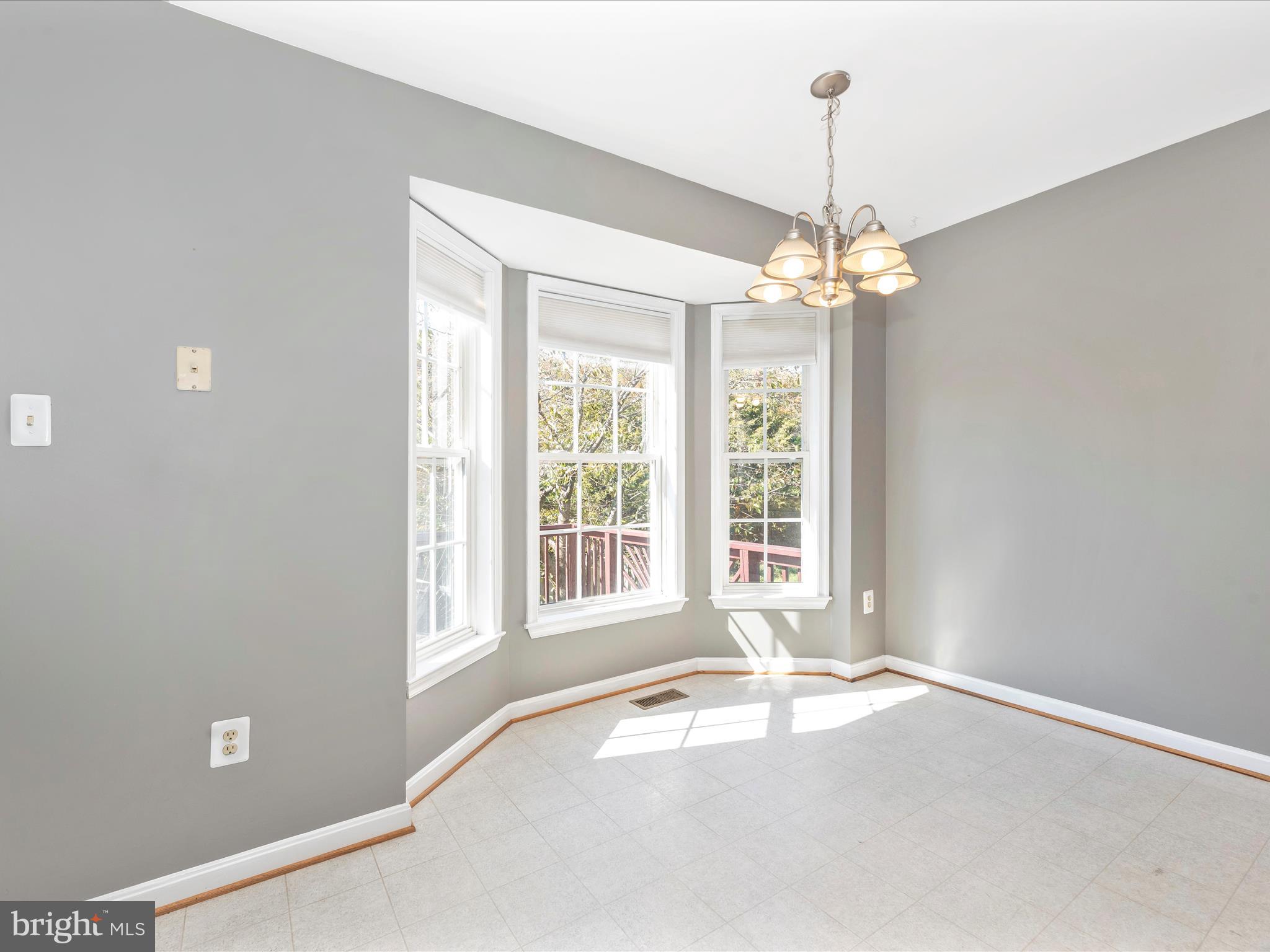 PARKVIEW MANOR - Residential