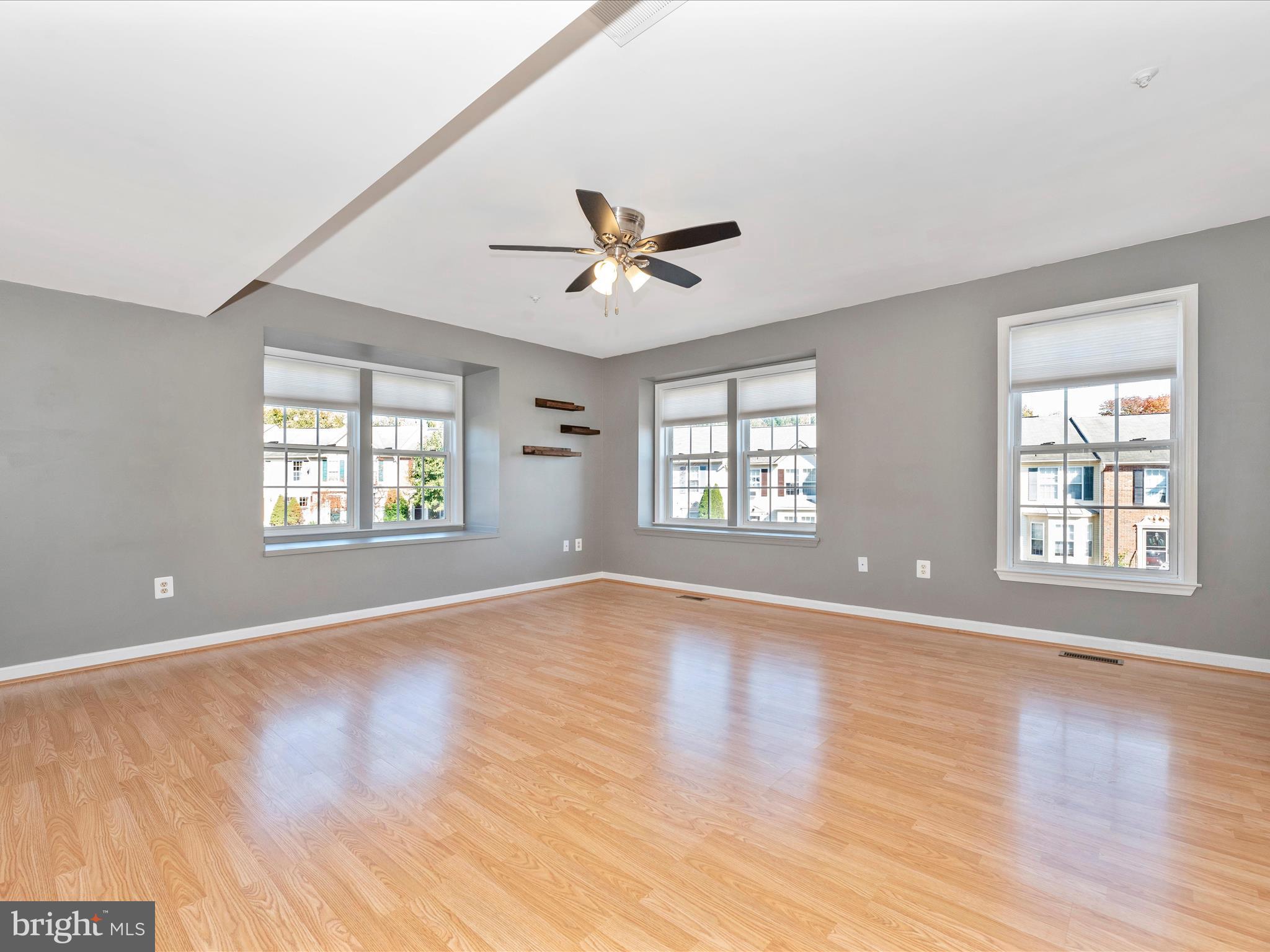 PARKVIEW MANOR - Residential