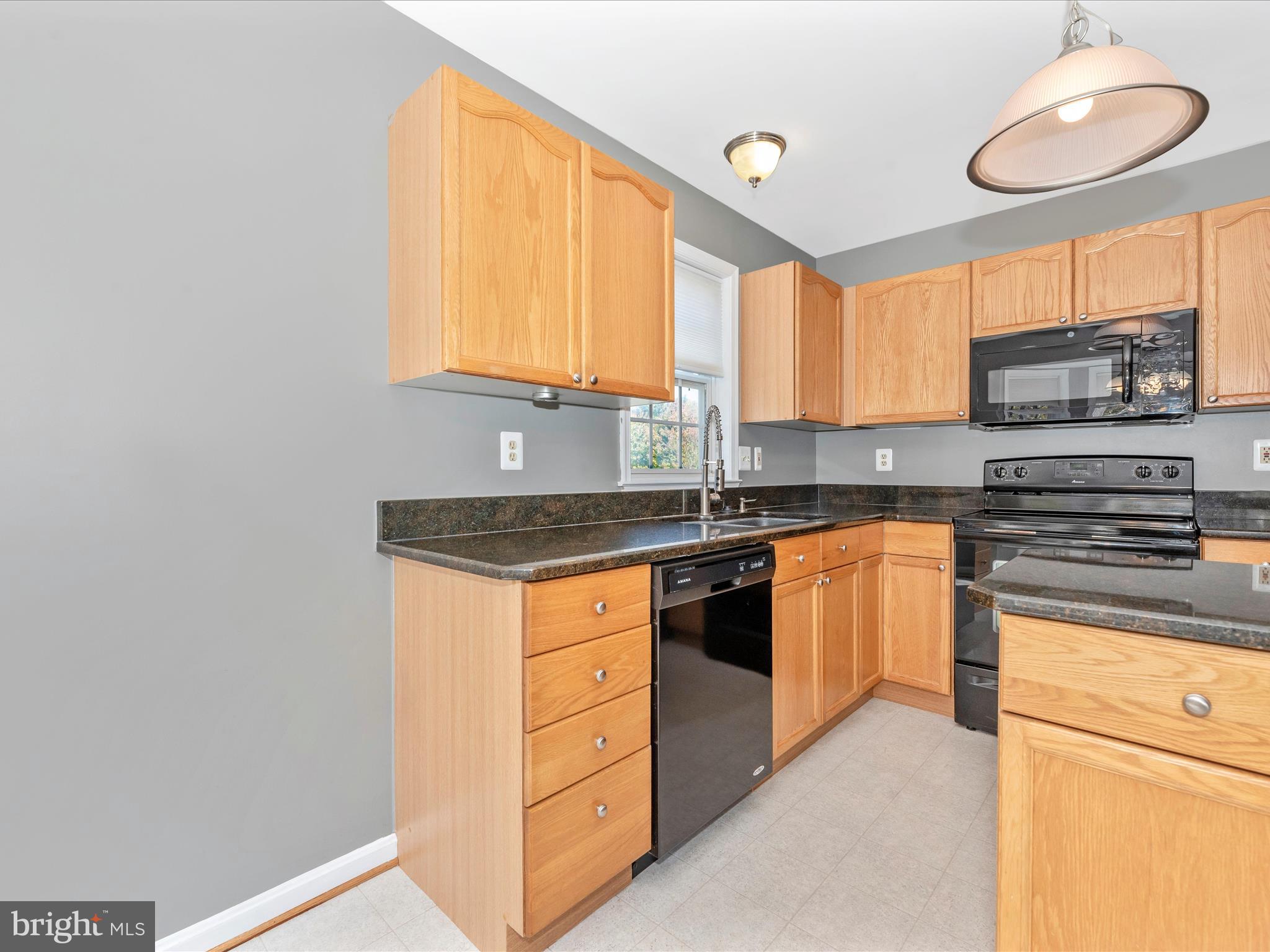 PARKVIEW MANOR - Residential