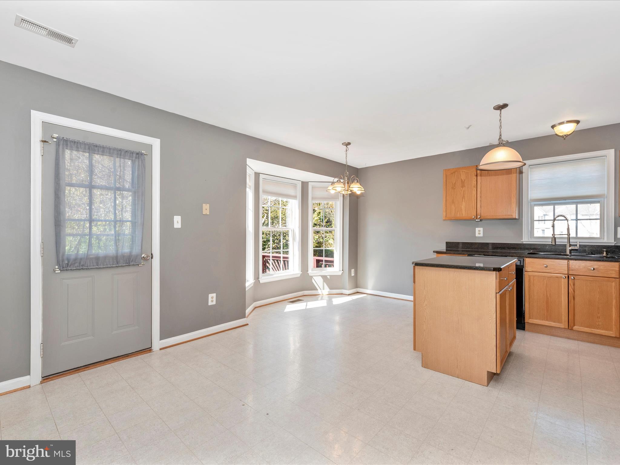 PARKVIEW MANOR - Residential