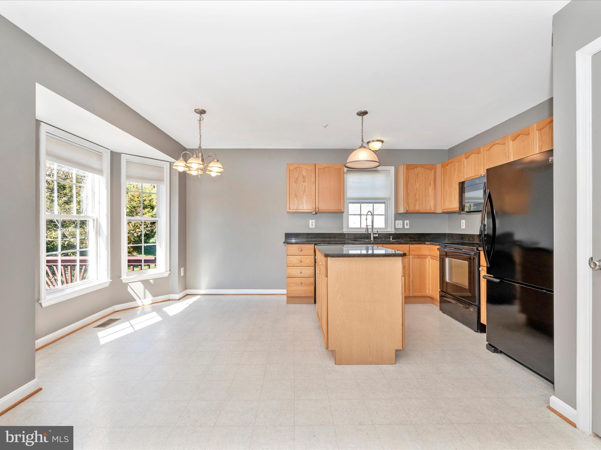 PARKVIEW MANOR - Residential