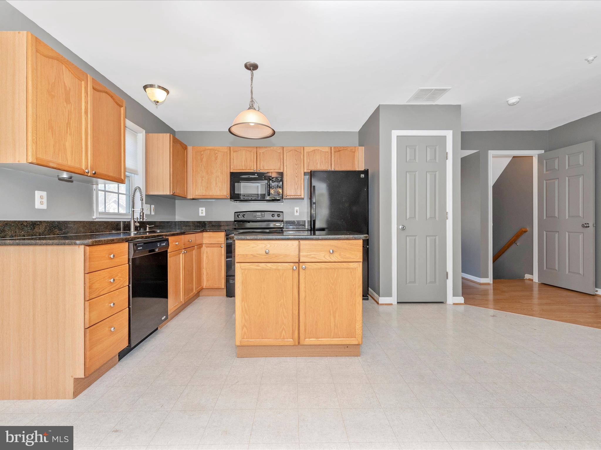 PARKVIEW MANOR - Residential