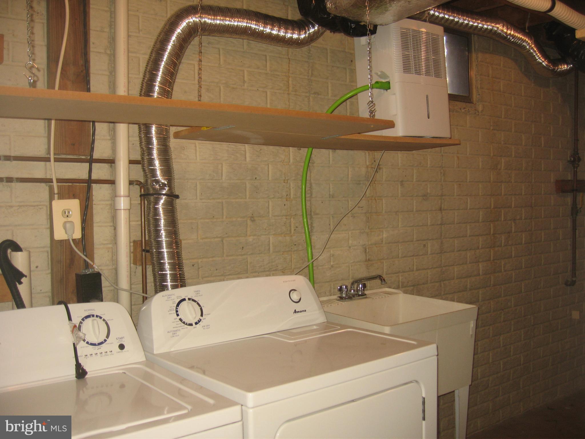 MADDEX FARM - Residential Lease