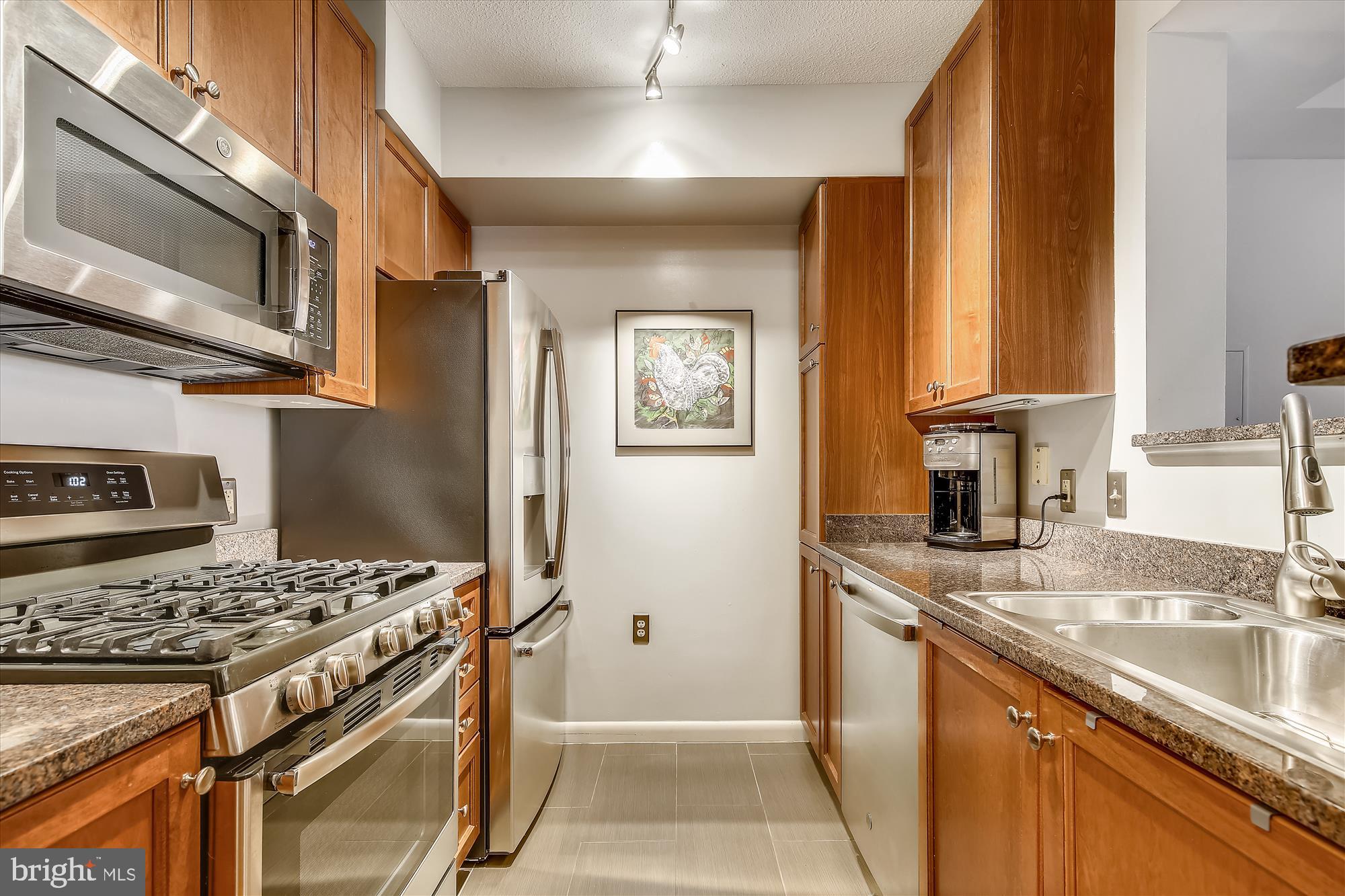 CONTINENTAL - Residential