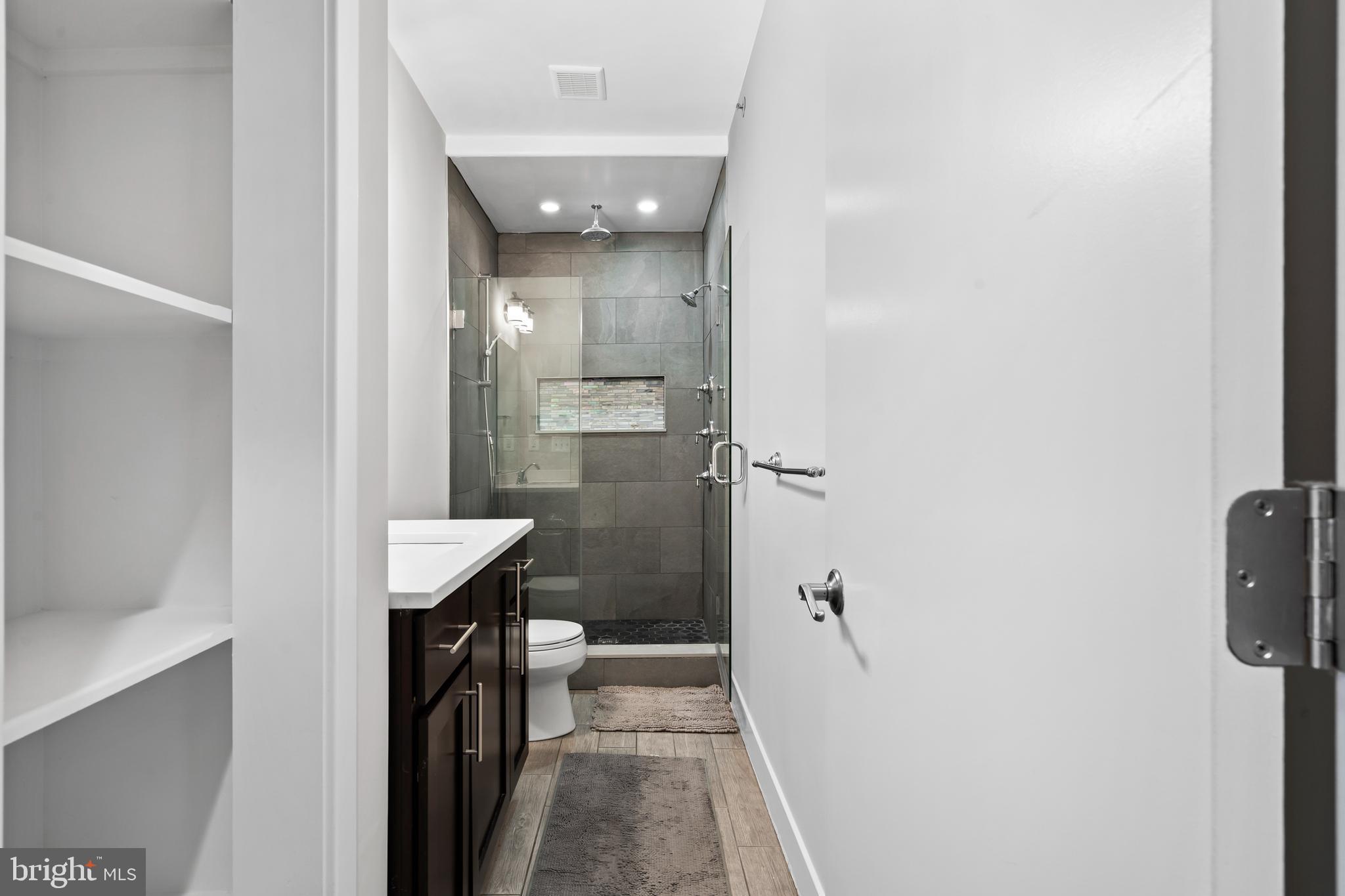 BELLA VISTA - Residential