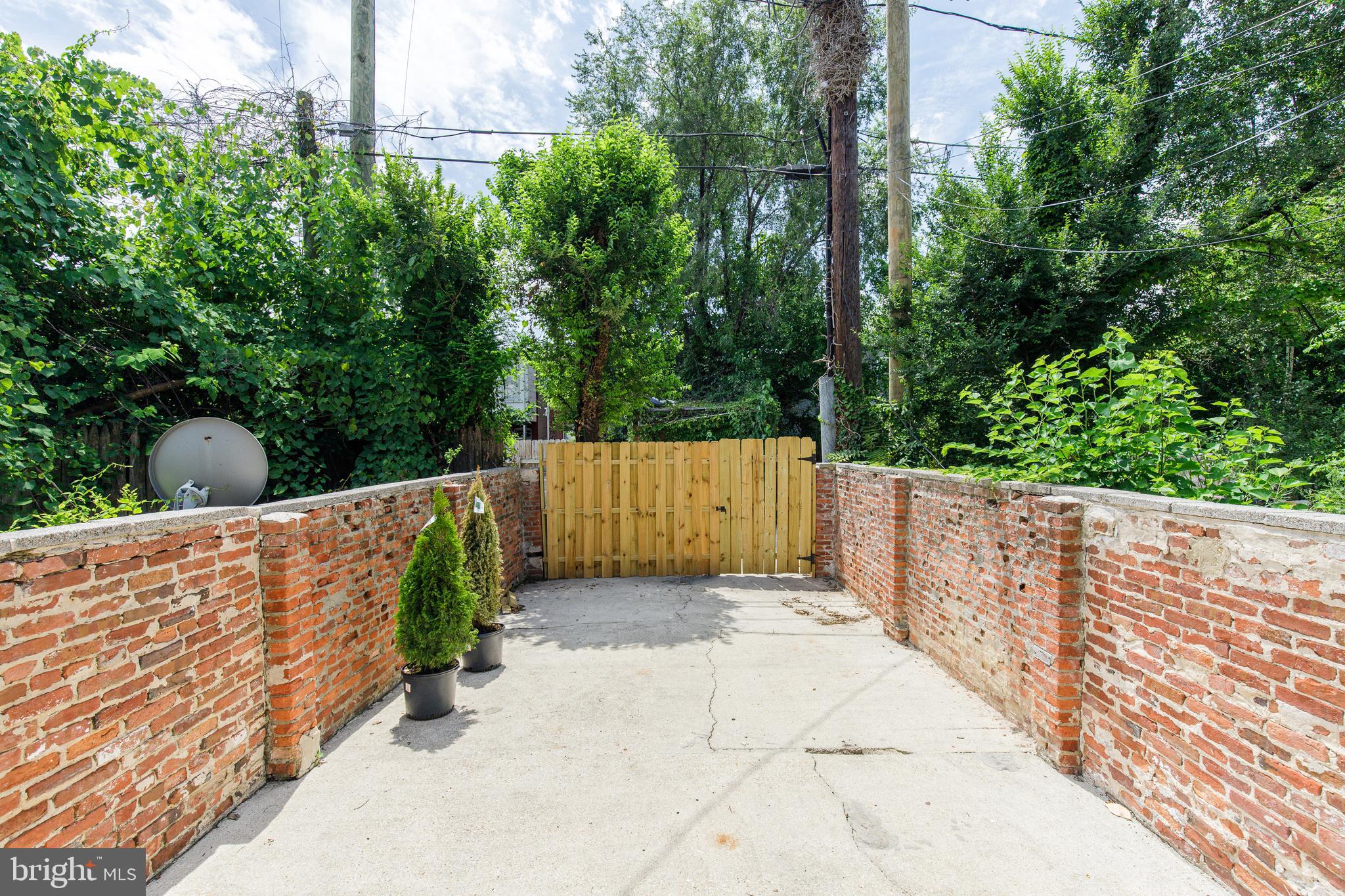 DRUID HEIGHTS - Residential