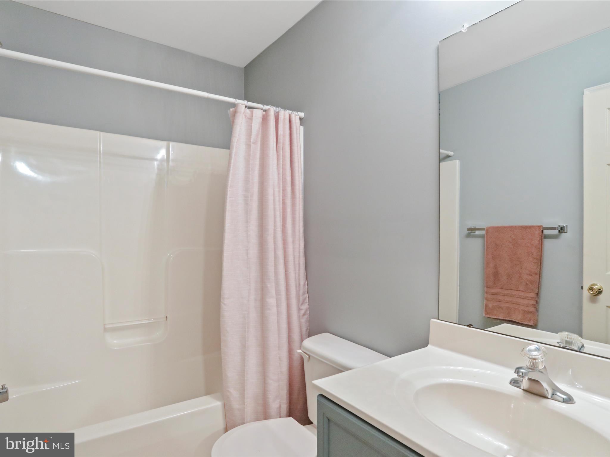 LAUREL RIDGE - Residential