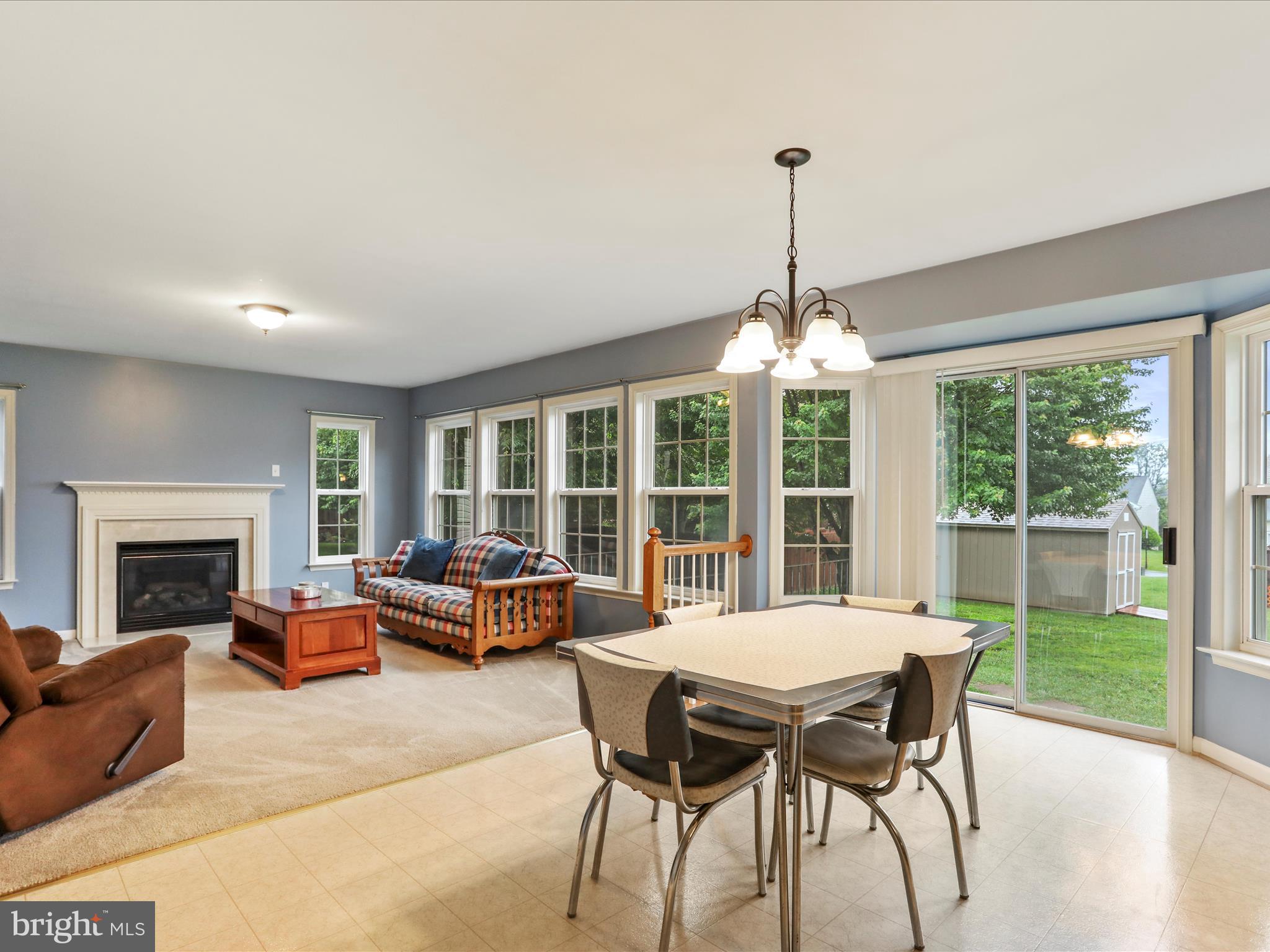 LAUREL RIDGE - Residential