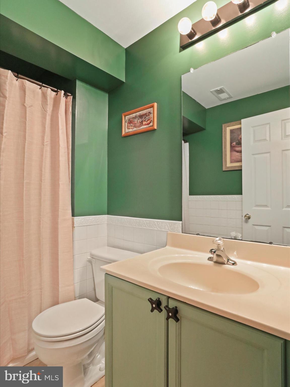 LAUREL RIDGE - Residential