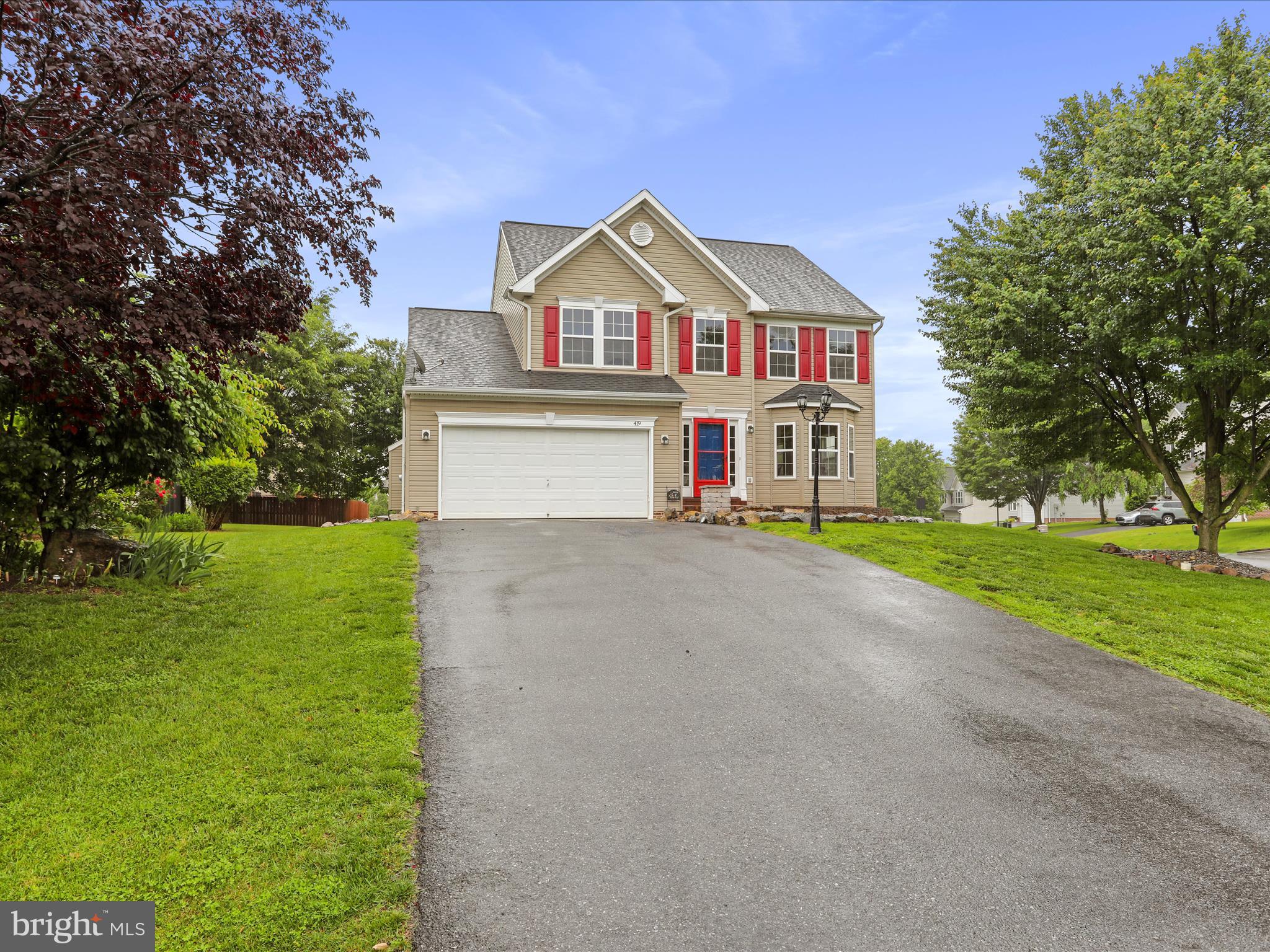 LAUREL RIDGE - Residential