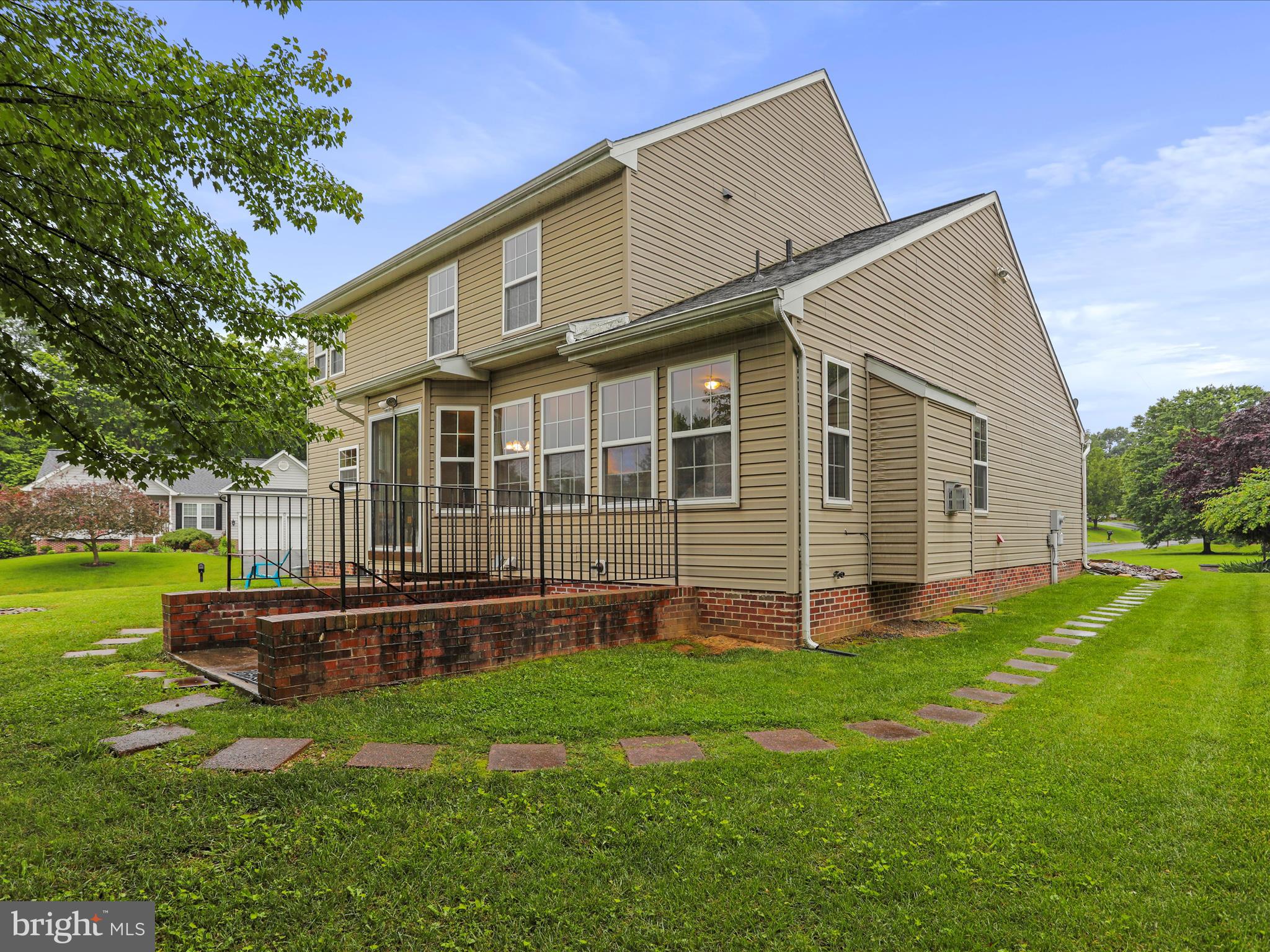 LAUREL RIDGE - Residential