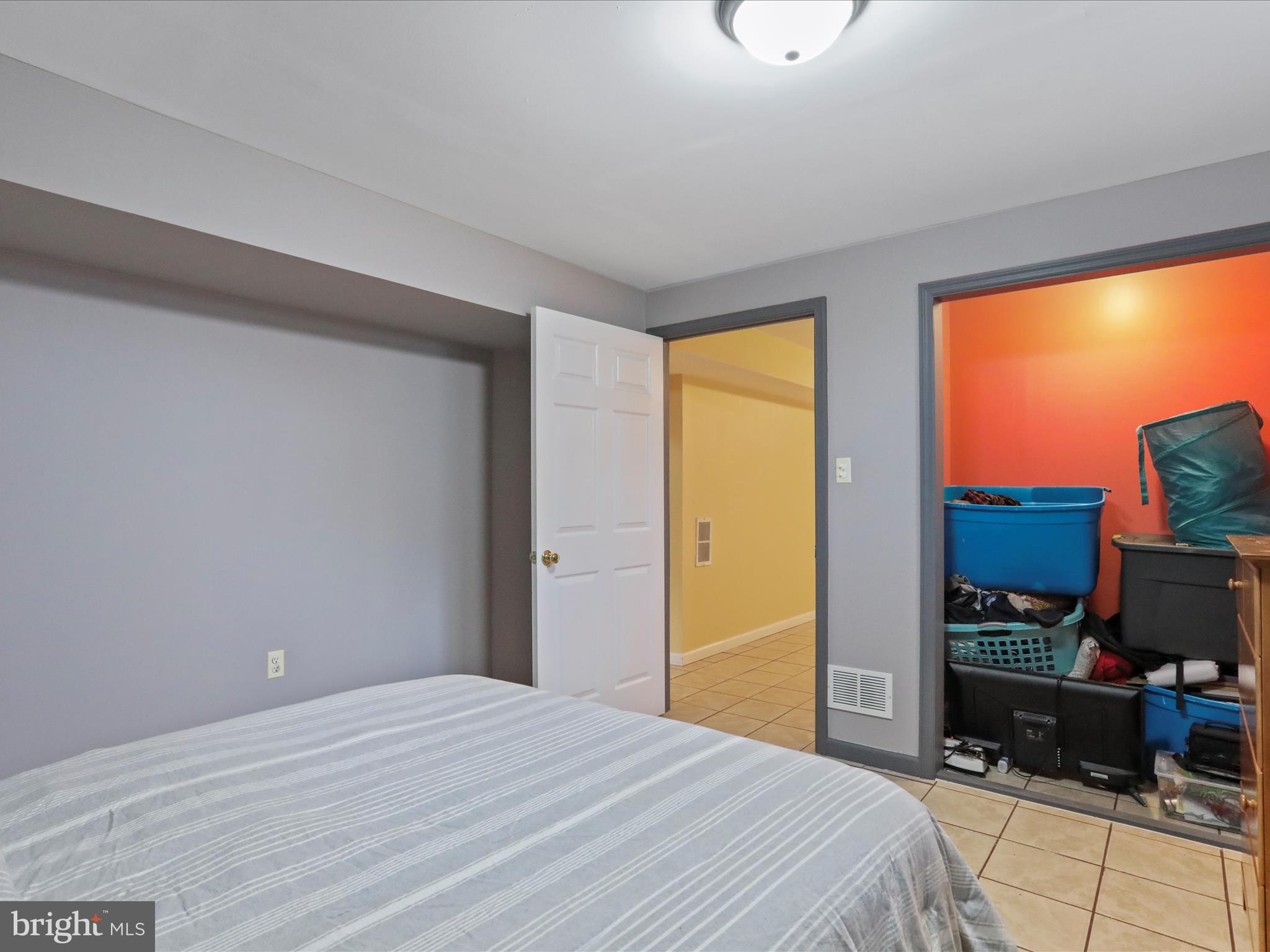 LAUREL RIDGE - Residential