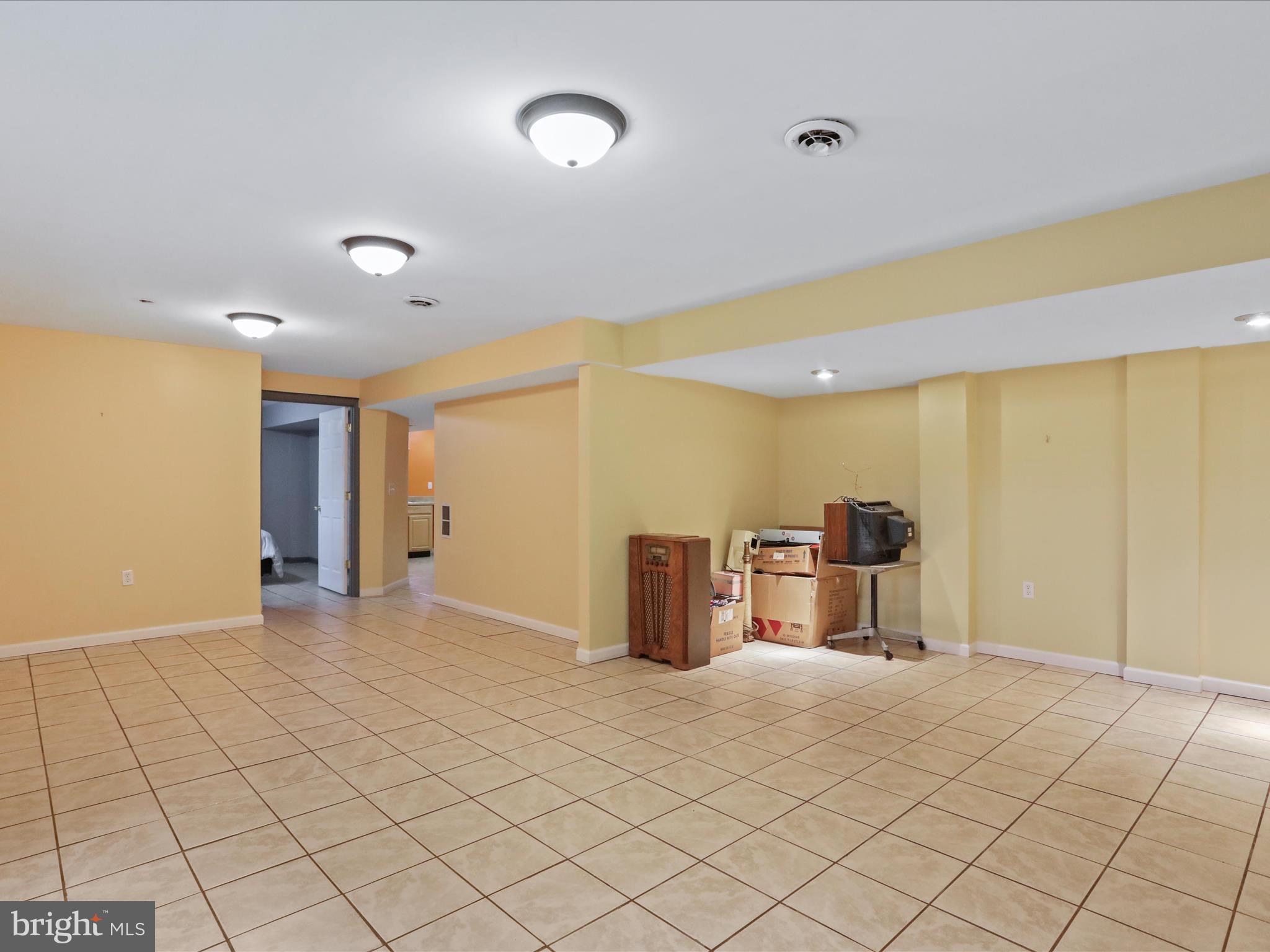 LAUREL RIDGE - Residential