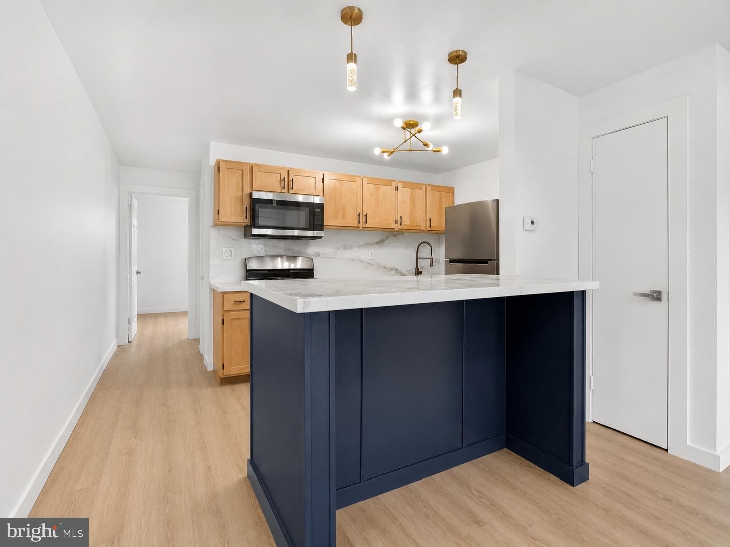 424 N BLACK HORSE PIKE 428