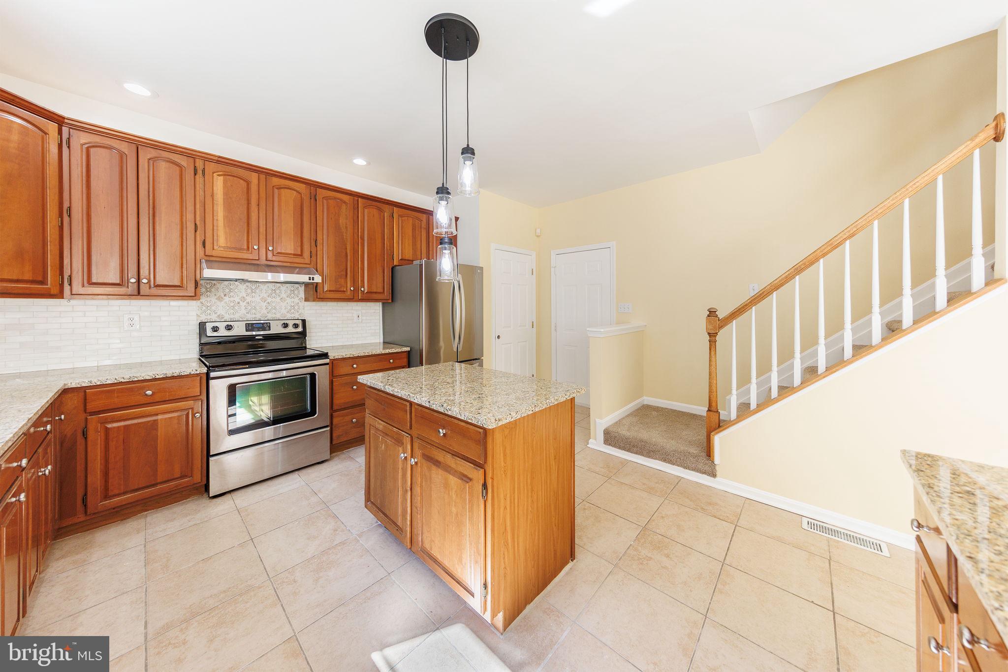 KINGS GRANT - Residential Lease