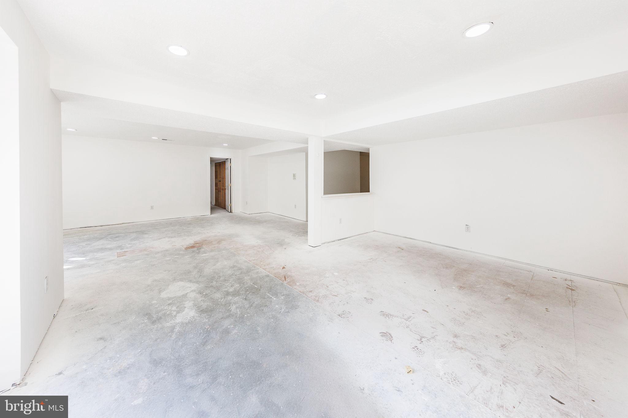 KINGS GRANT - Residential Lease