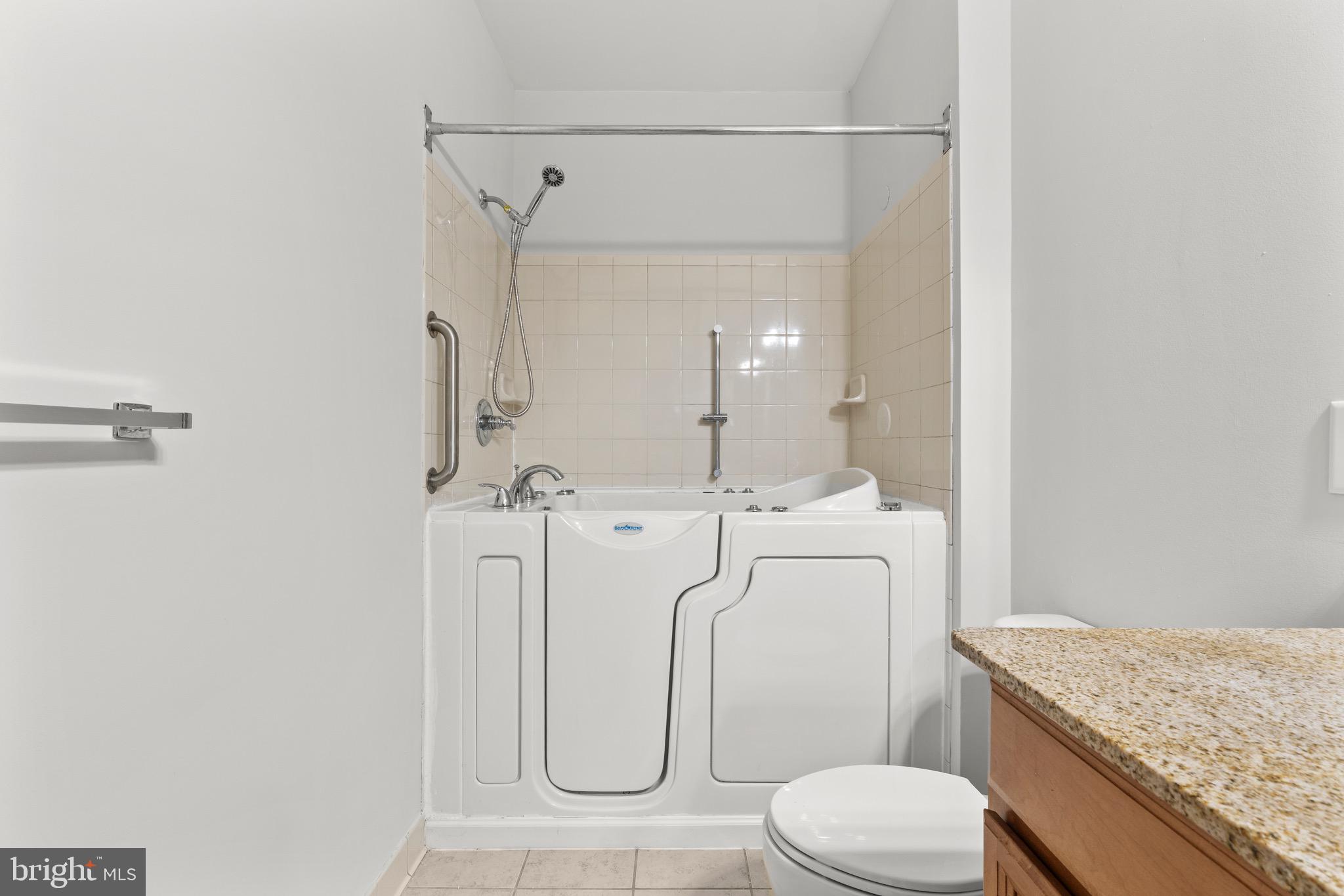 MERCER PARK CONDOMINIUM - Residential