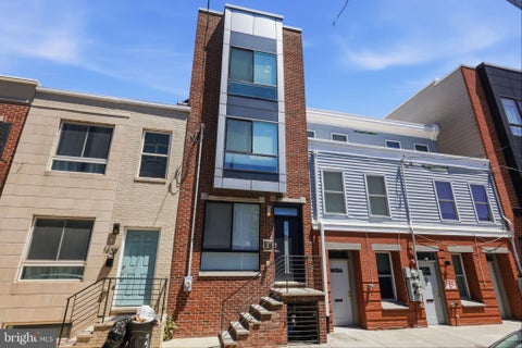Townhouse For Sale - 1411 S Taylor Street<br/> PHILADELPHIA, PA 19146