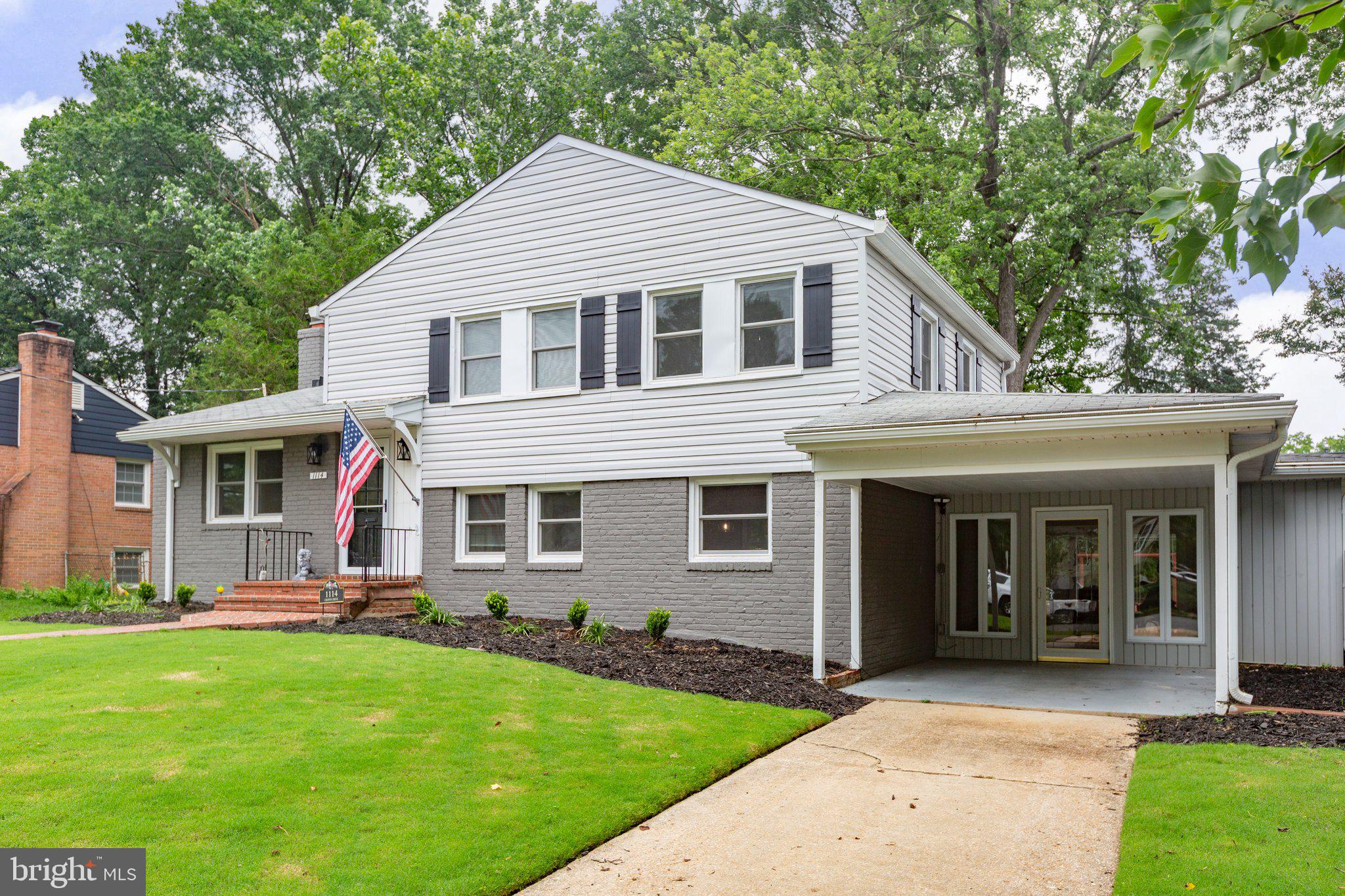 1114 CROTON DRIVE