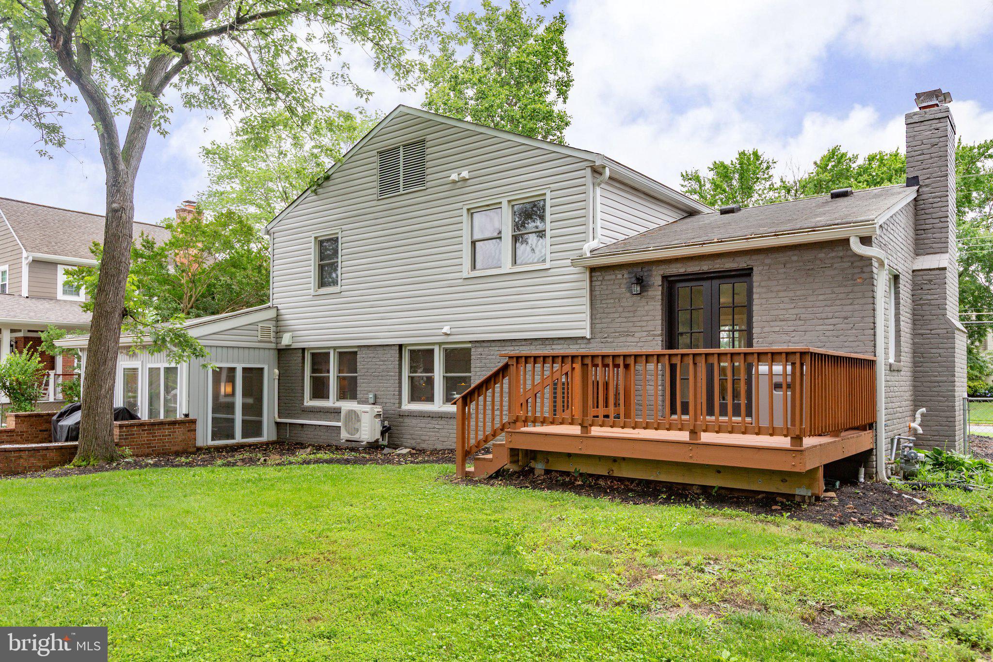 WAYNEWOOD - Residential