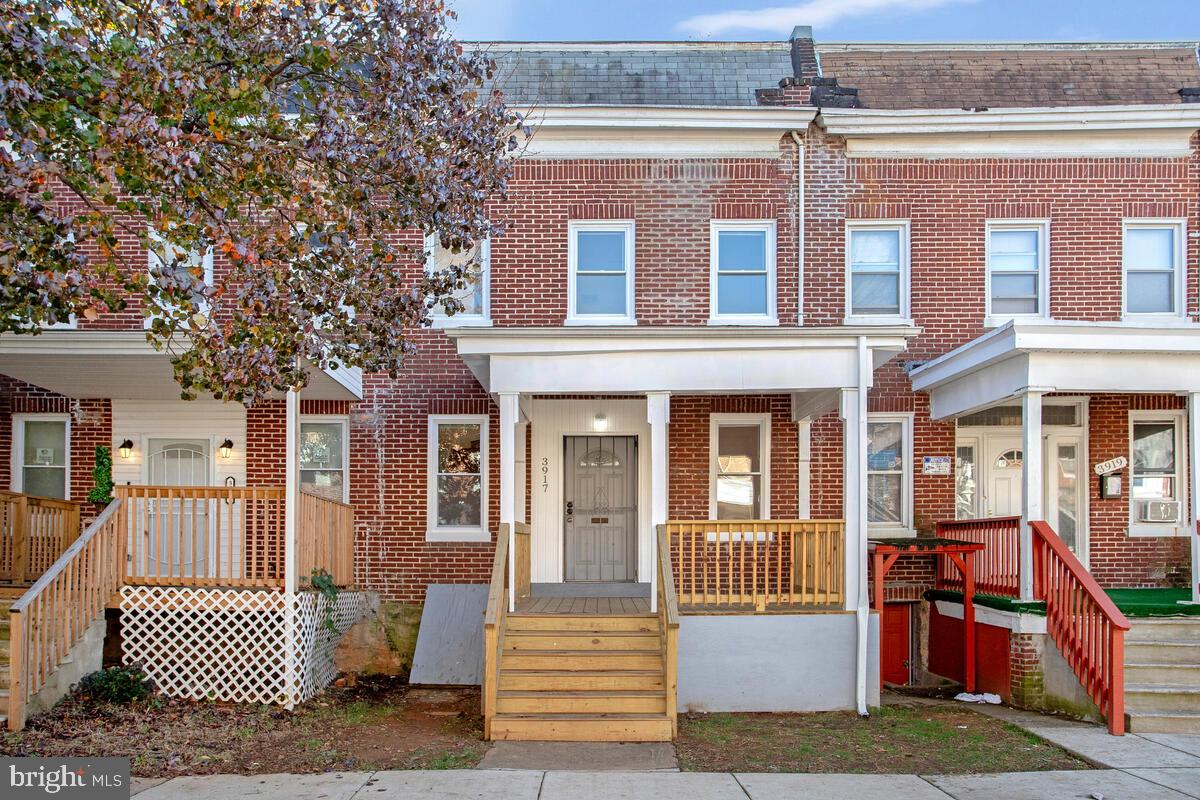 LOVELY RENOVATED ROW HOME! Great for low maintenance buyers or a turnkey investment opportunity. Features include refinished wood floors, fresh paint, ceramic tile, and more! 3 spacious bedrooms and 2 full bathrooms on 3 levels. Don't miss out, schedule a tour today!