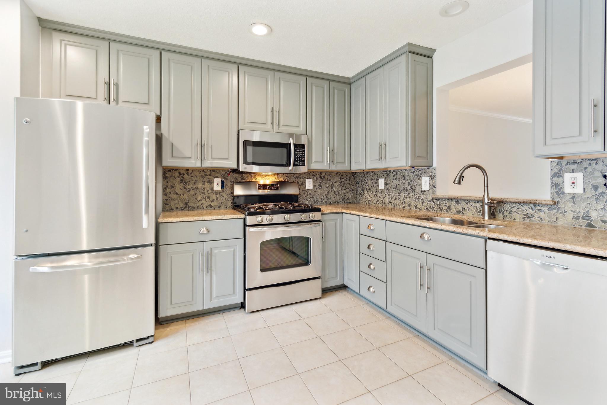 CHRISTIE ESTATES - Residential