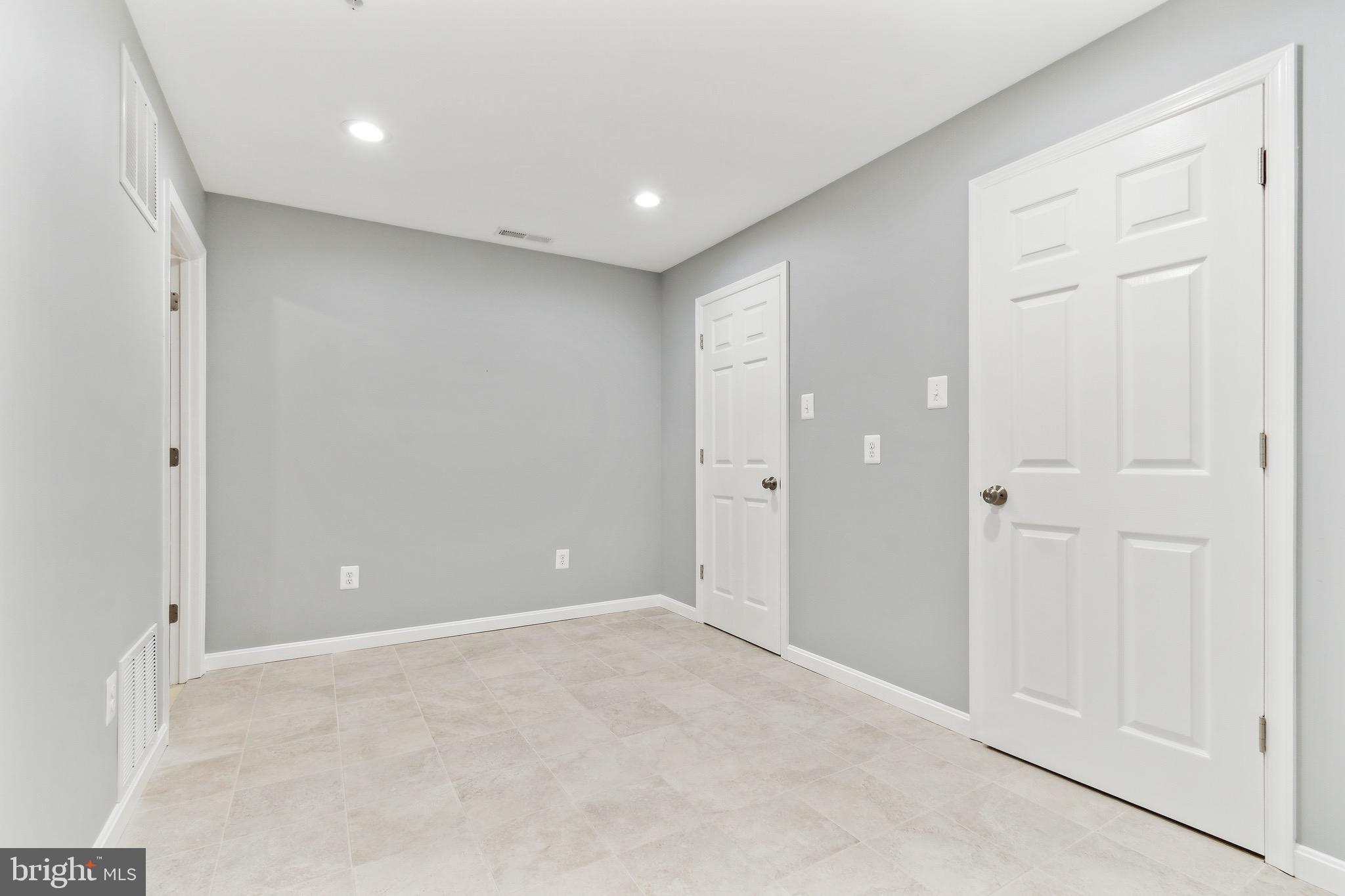 CHRISTIE ESTATES - Residential