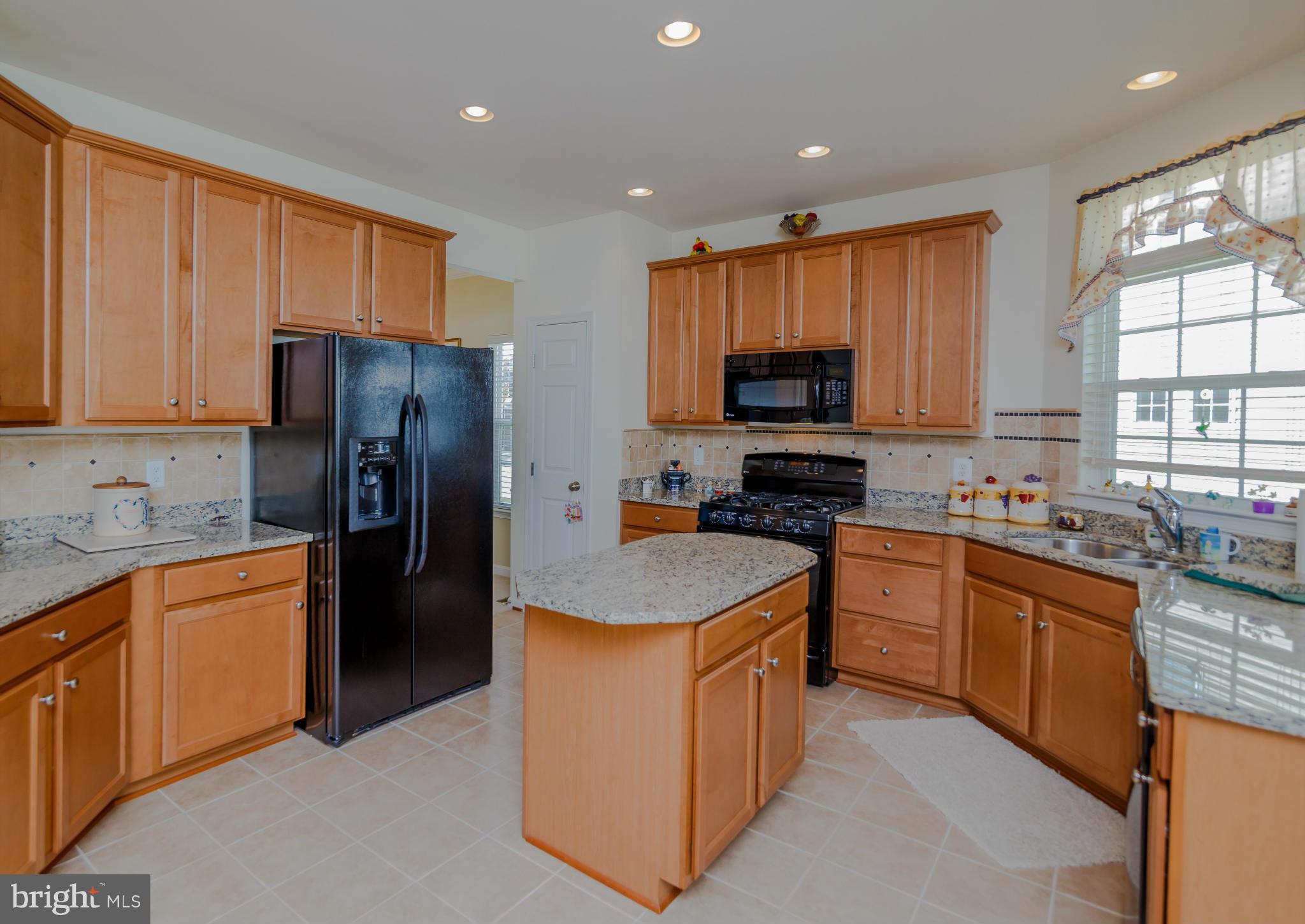 FRONTIER SPRING - Residential