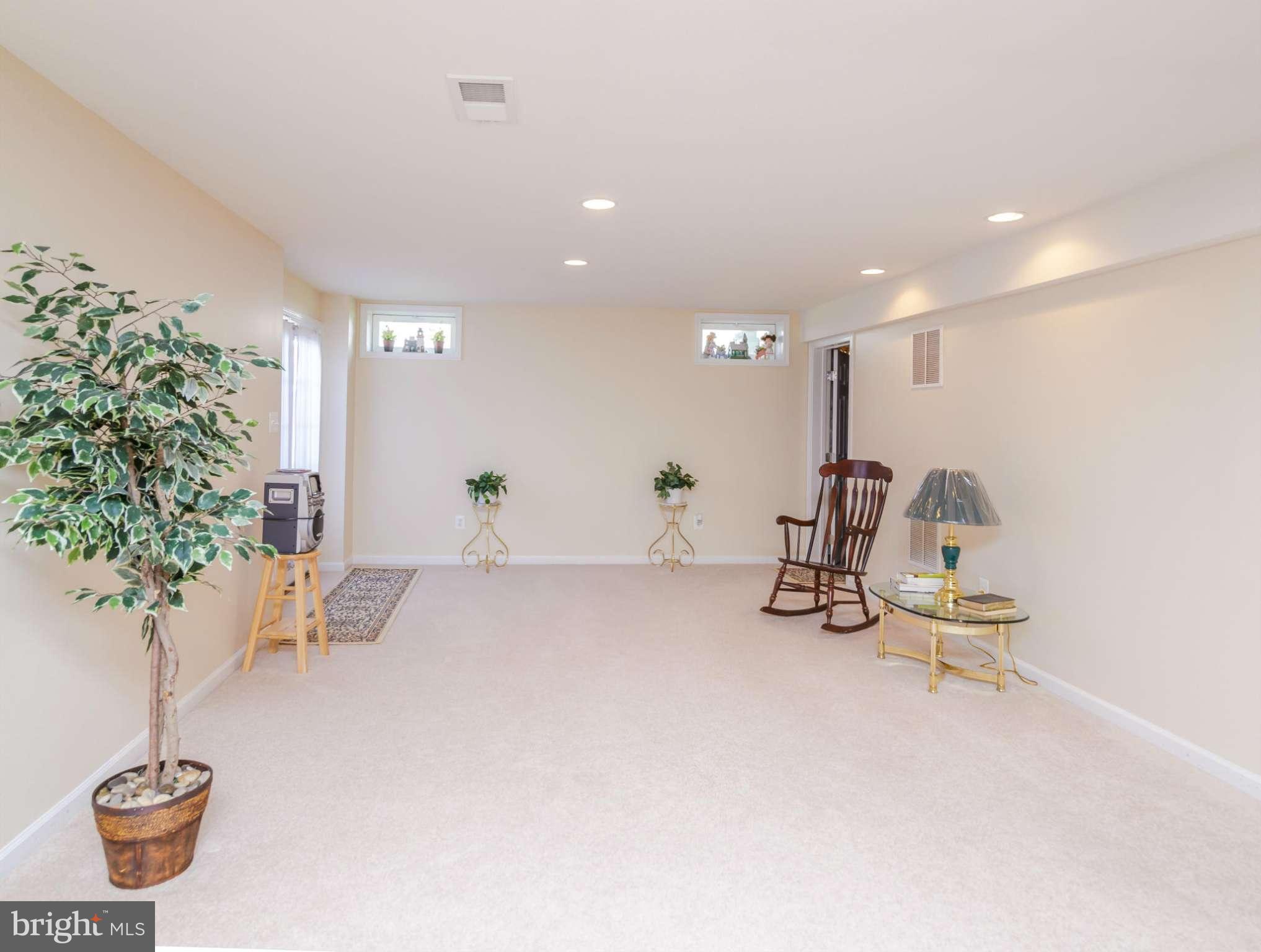 FRONTIER SPRING - Residential