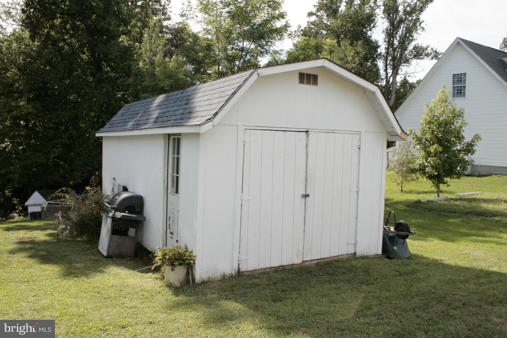 CLARKES LANDING - Residential