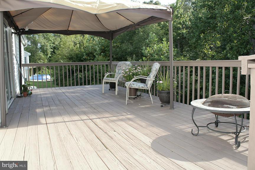 CLARKES LANDING - Residential