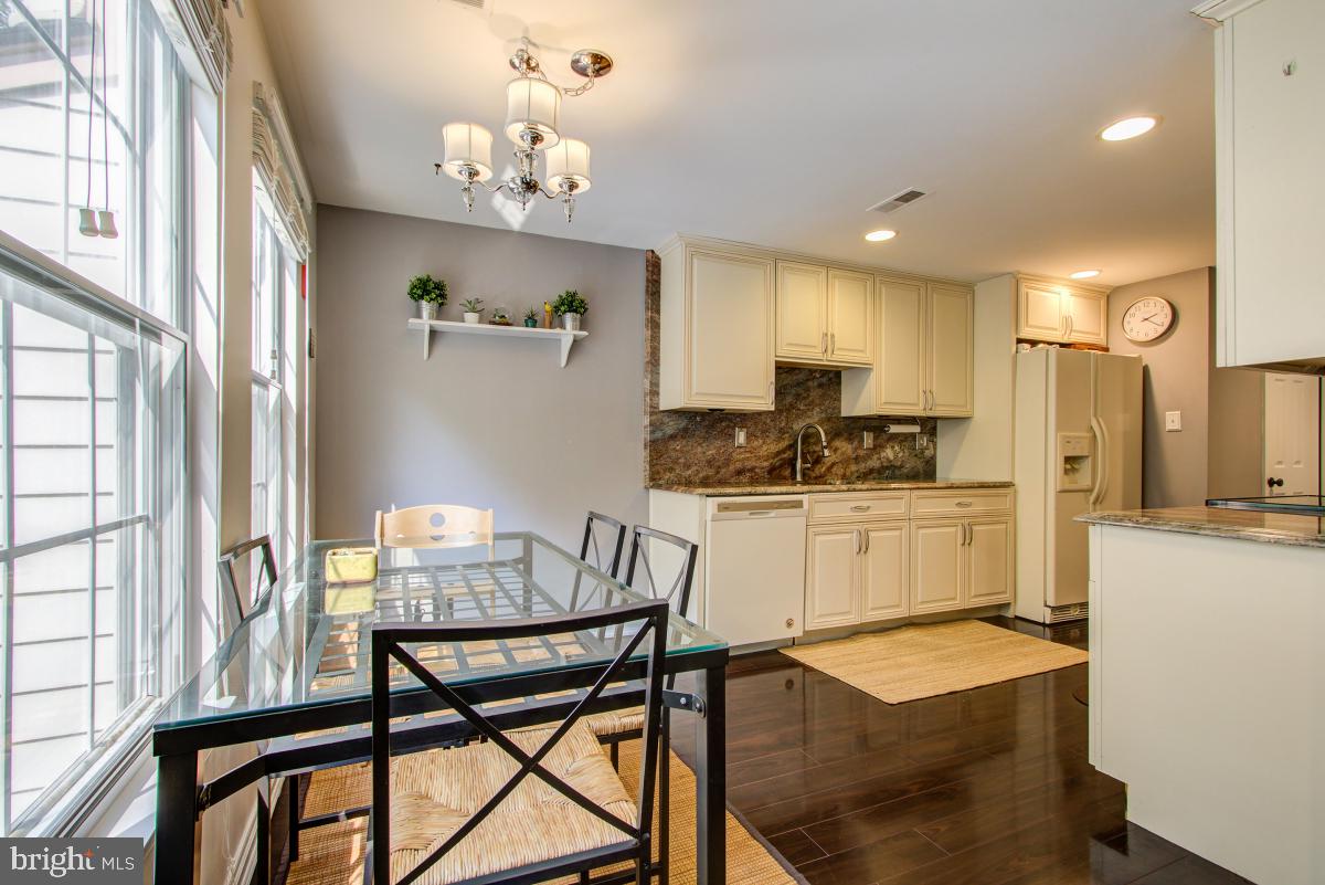 TOWNES OF GLOUCESTER - Residential