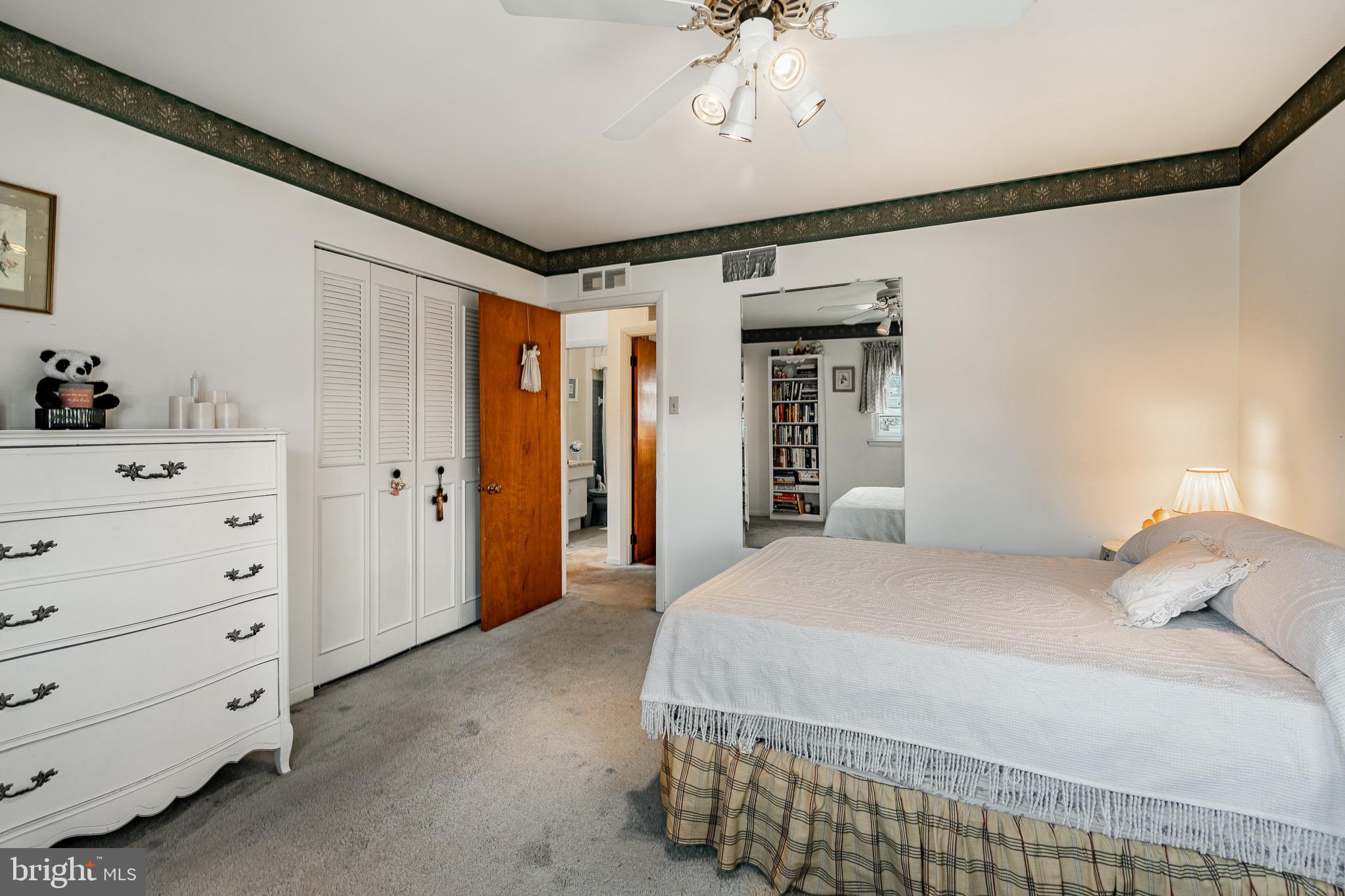 HIDDEN VALLEY - Residential