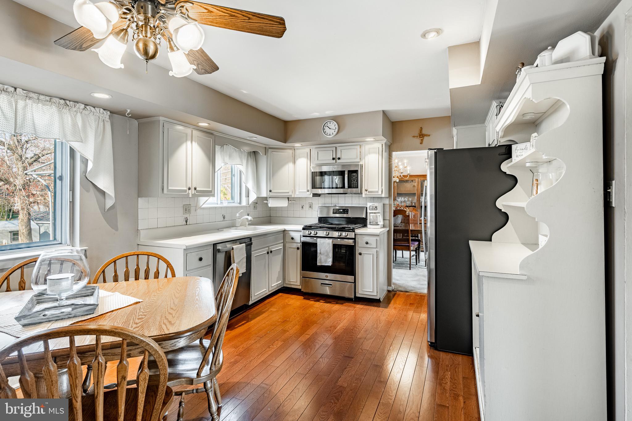 HIDDEN VALLEY - Residential