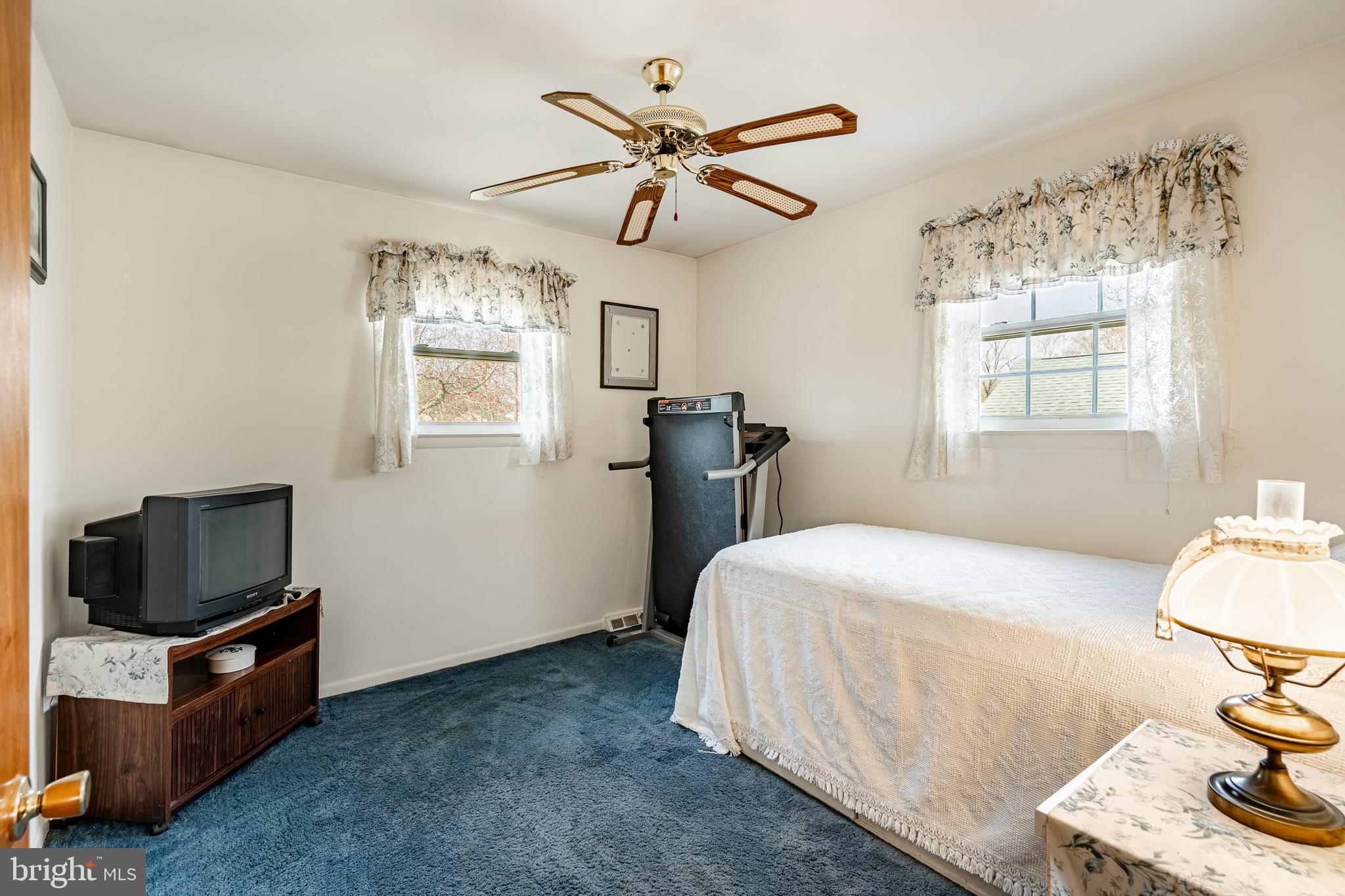 HIDDEN VALLEY - Residential