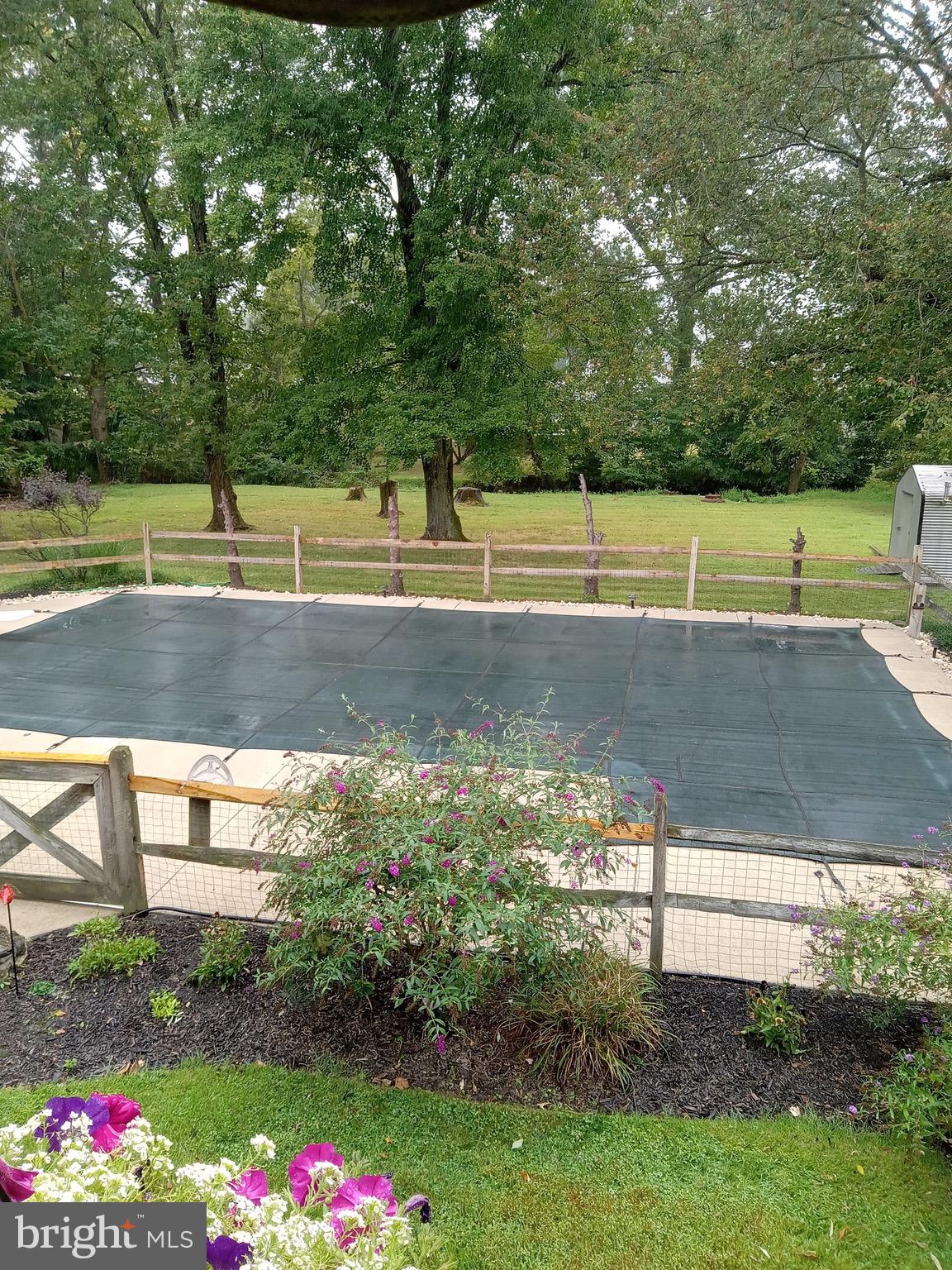 HIDDEN VALLEY - Residential