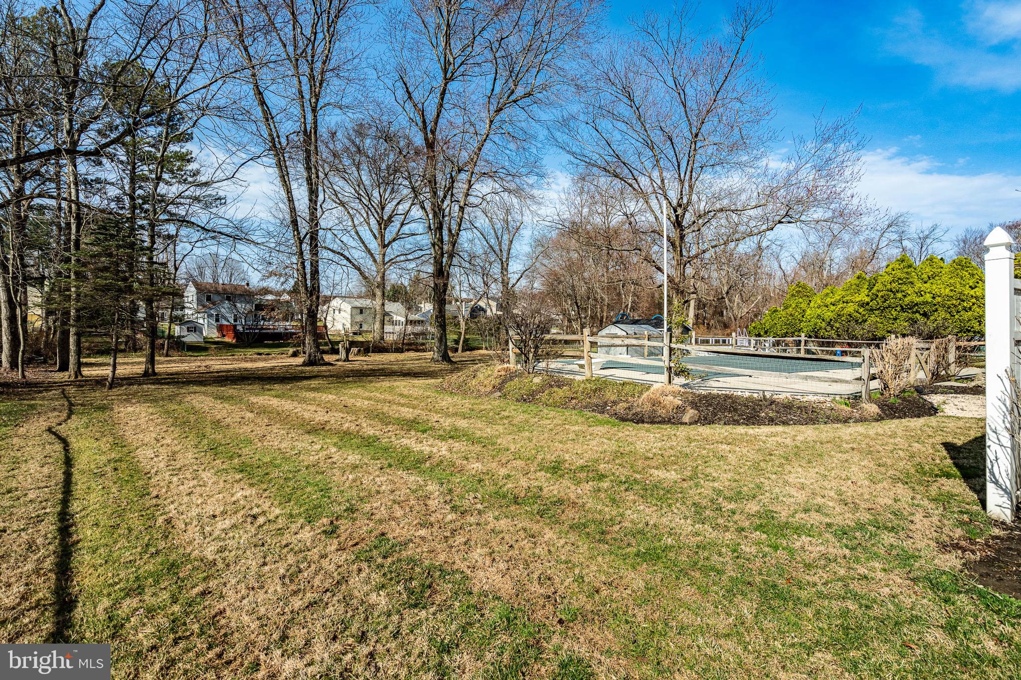 HIDDEN VALLEY - Residential