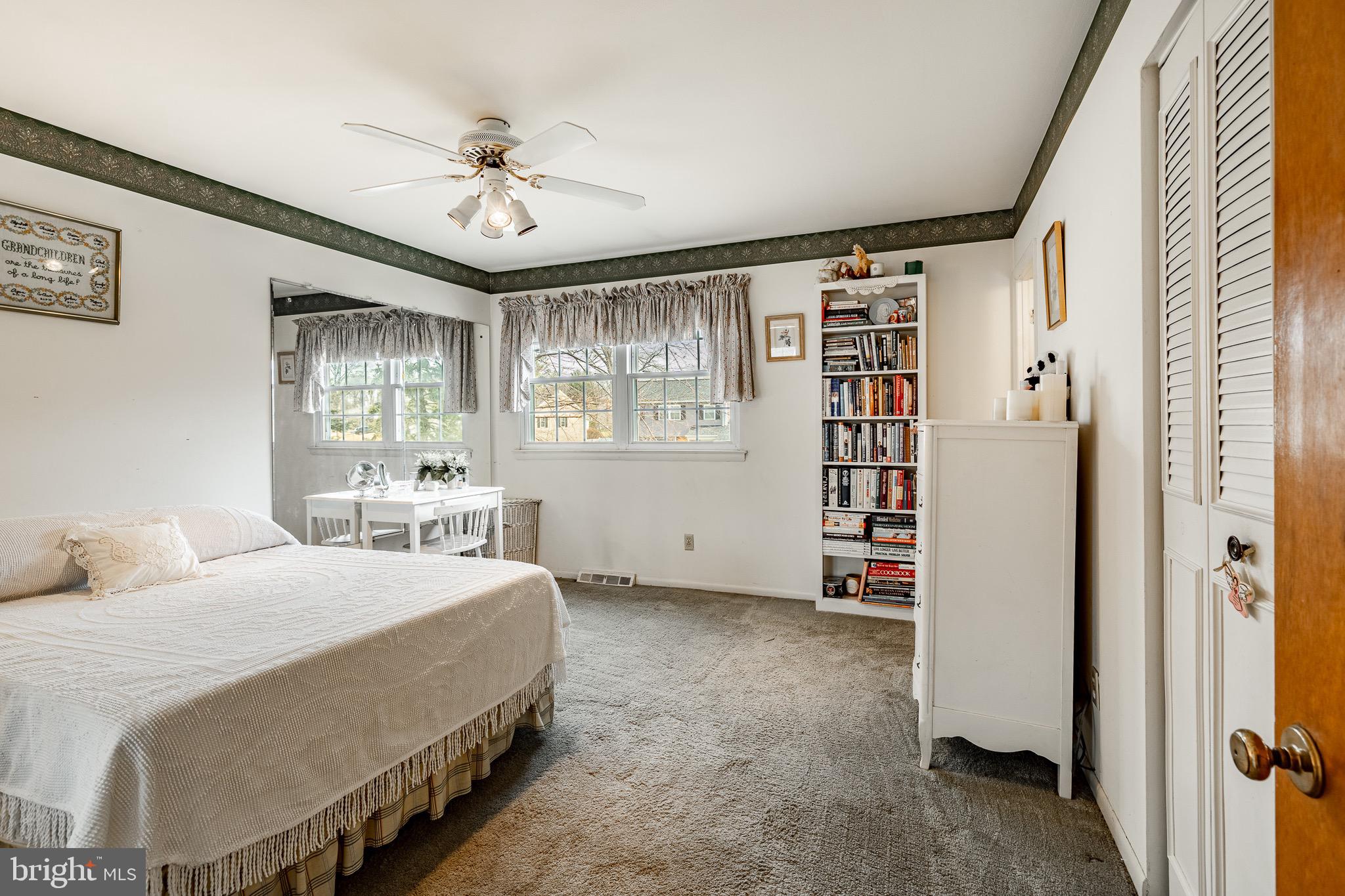 HIDDEN VALLEY - Residential