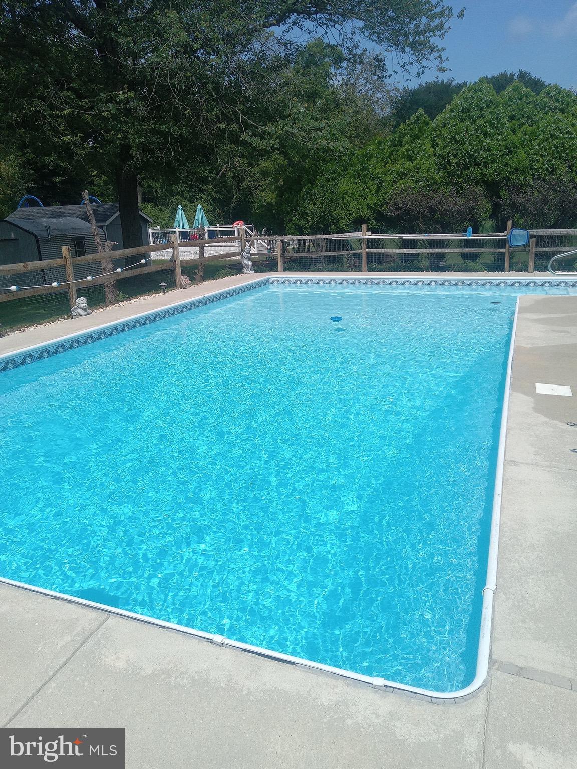 HIDDEN VALLEY - Residential