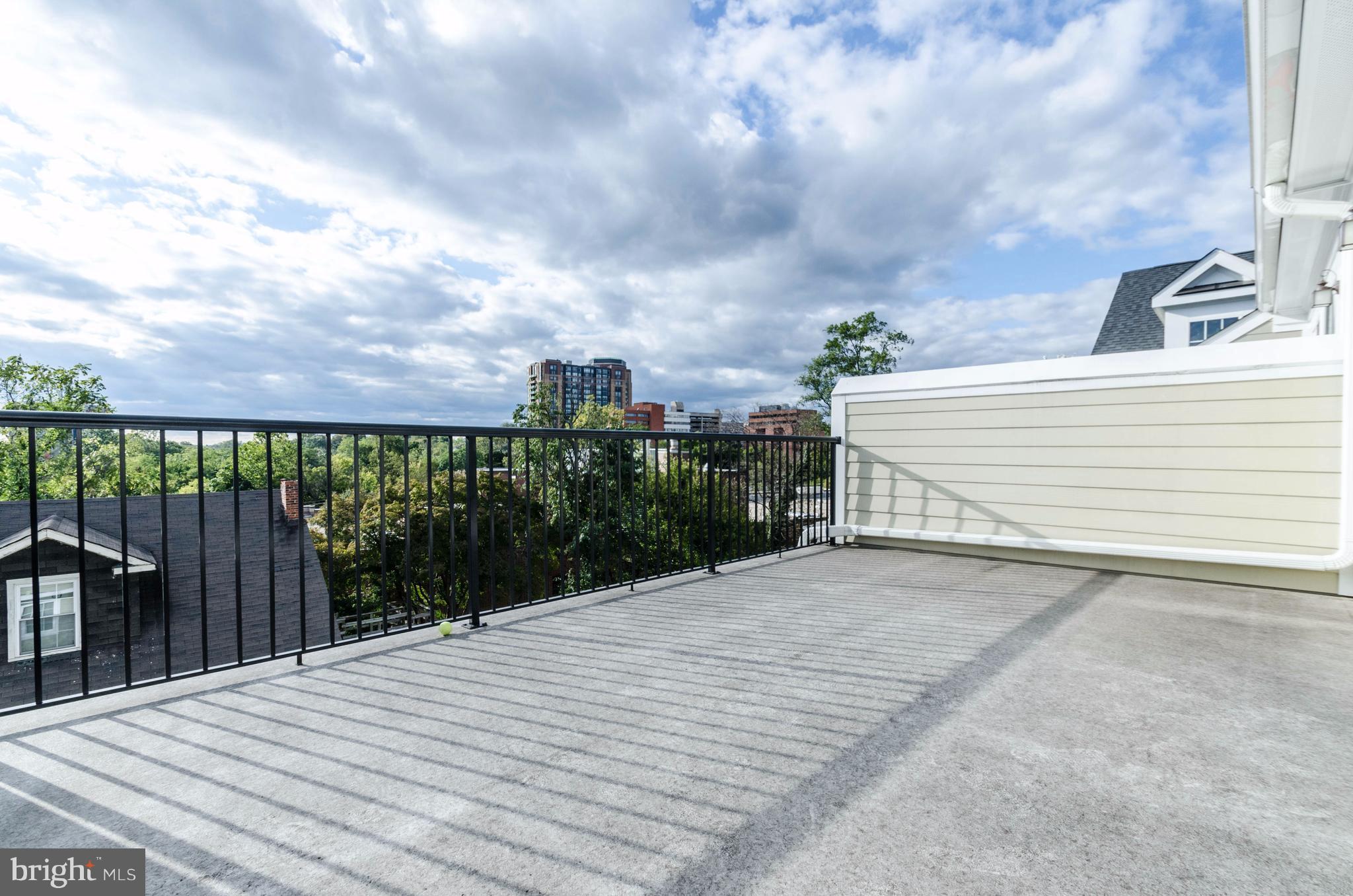 TOWSON GREEN - Residential Lease